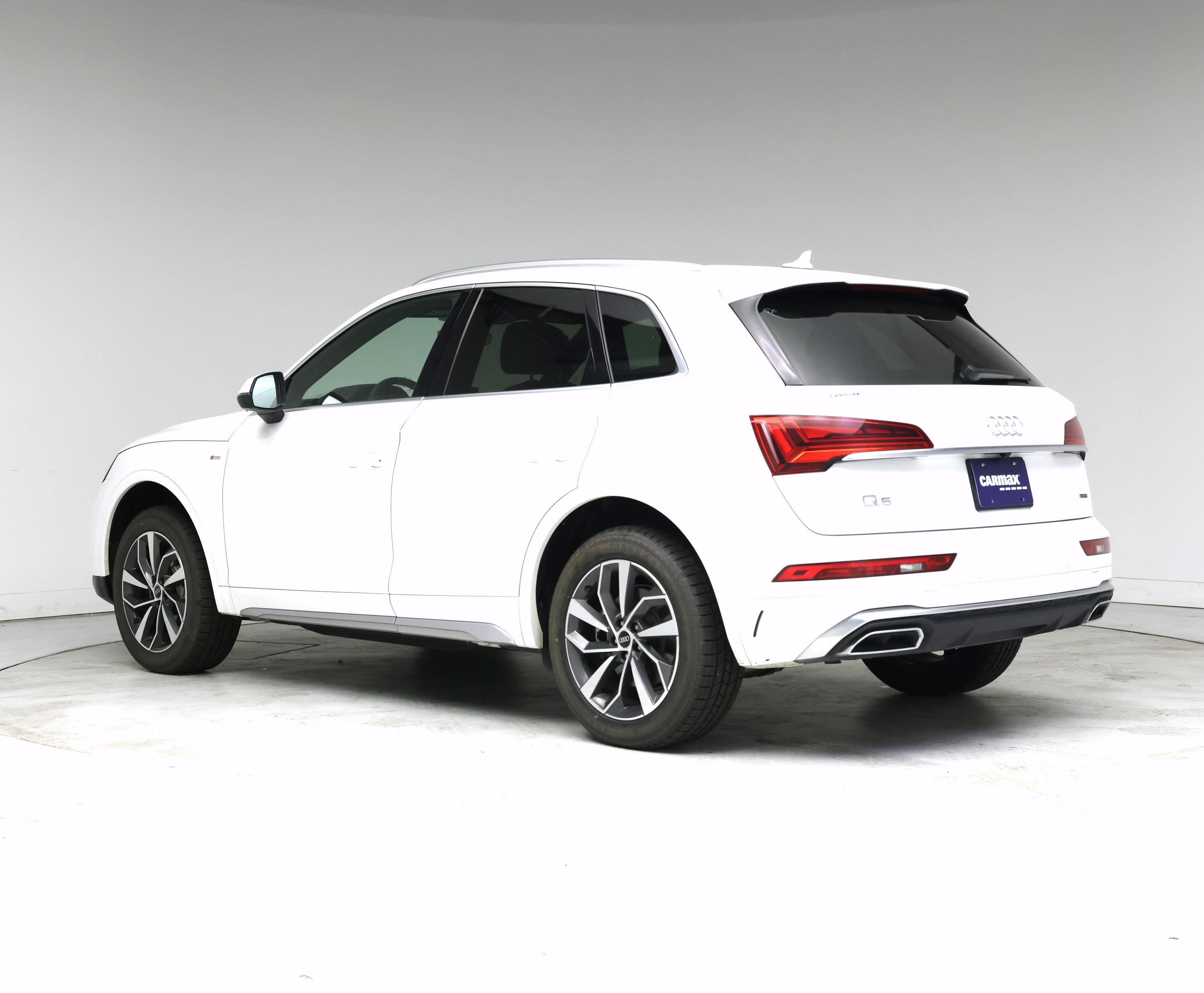 Thumbnail: 2023 Audi Q5 - 2