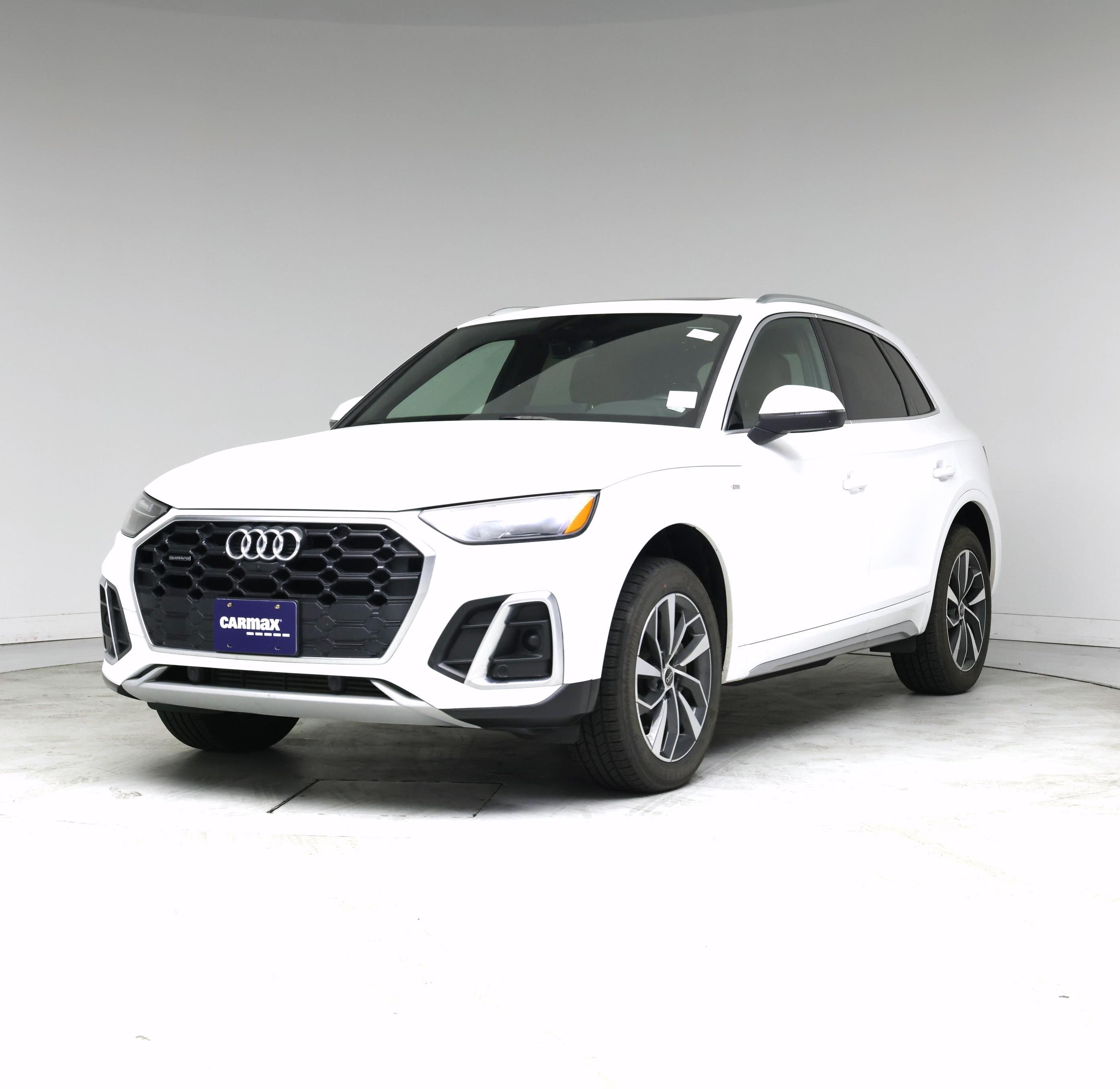 Thumbnail: 2023 Audi Q5 - 4