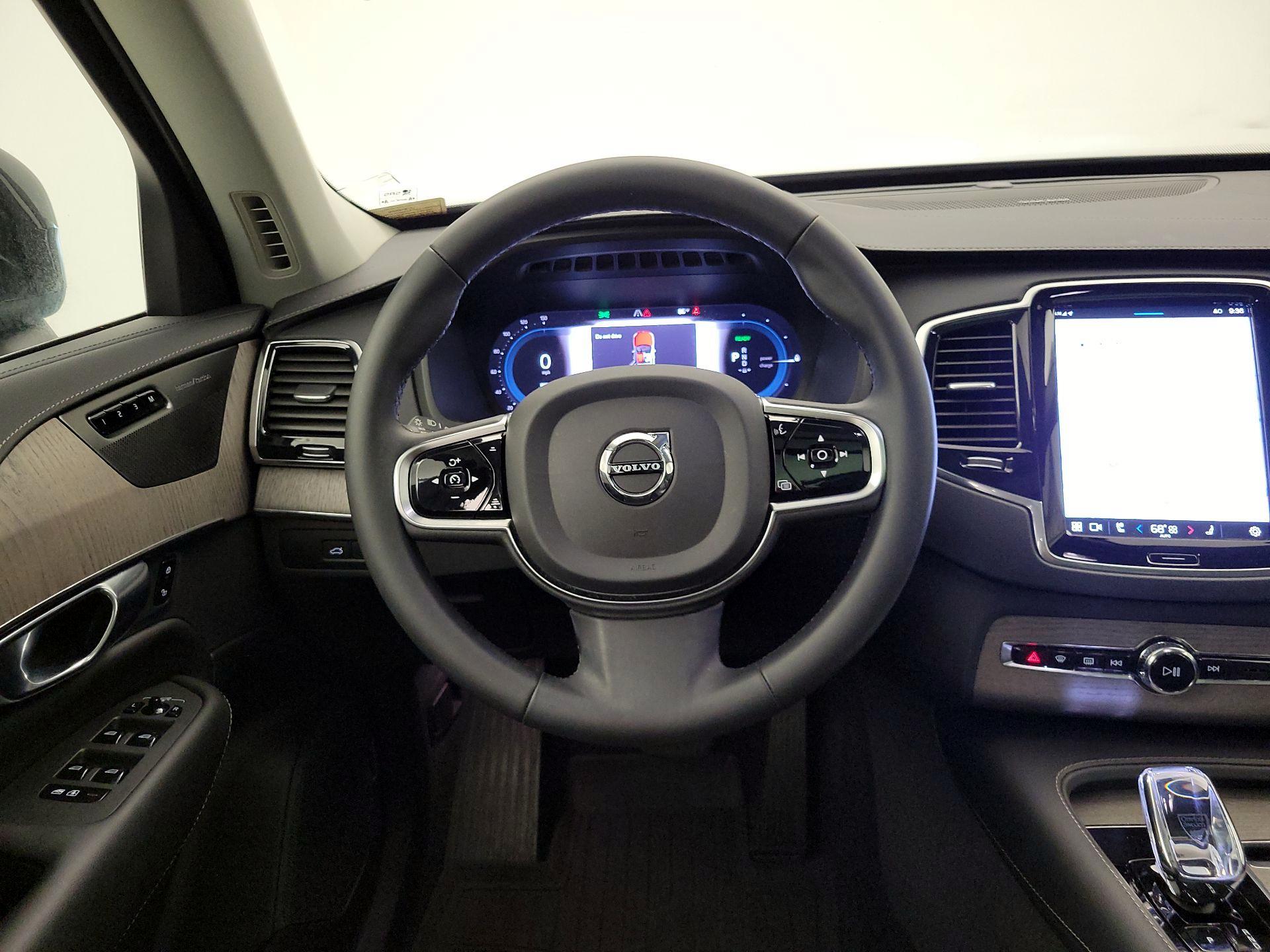 Thumbnail: 2023 Volvo XC90 - 10
