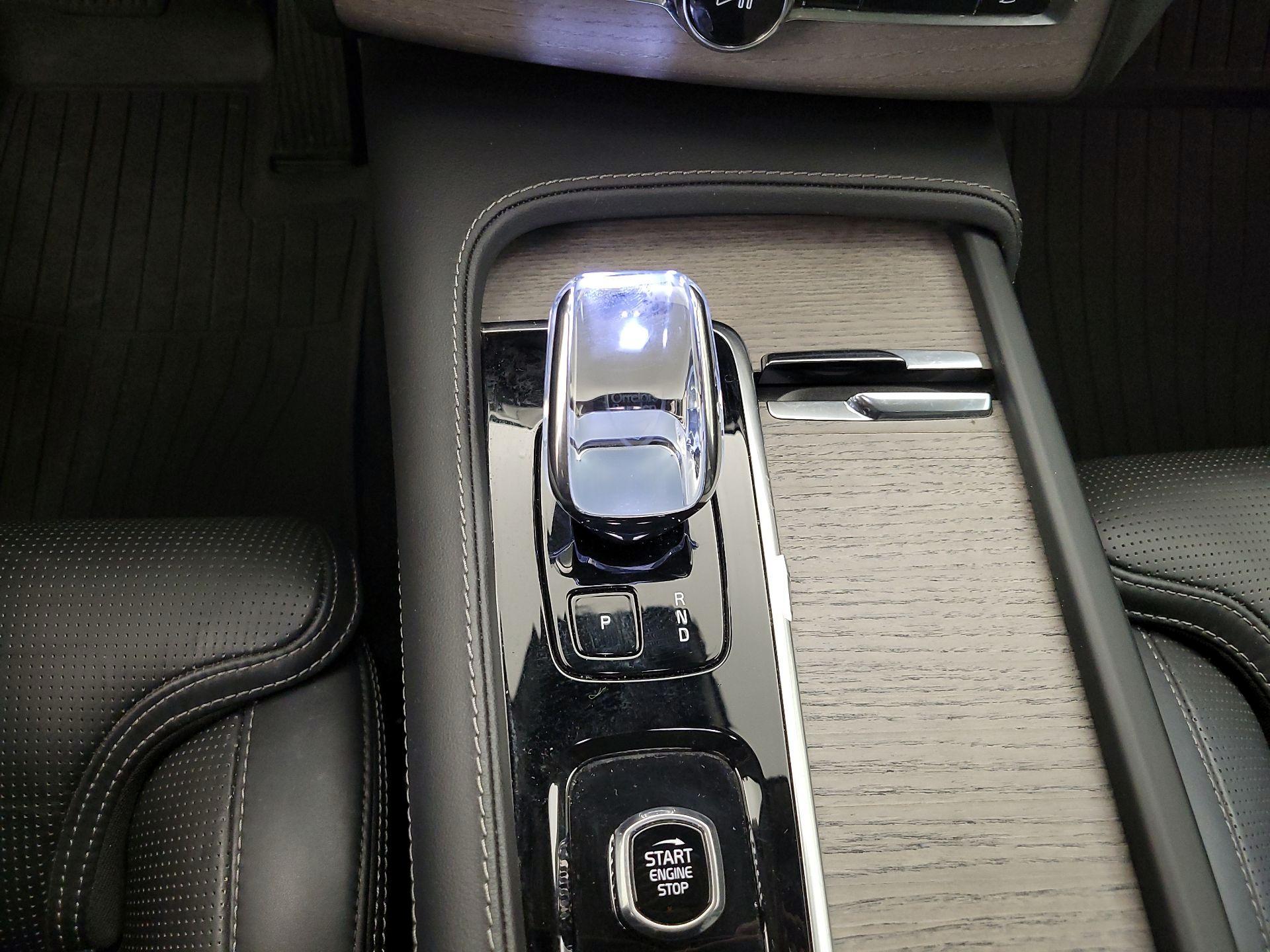 Thumbnail: 2023 Volvo XC90 - 18