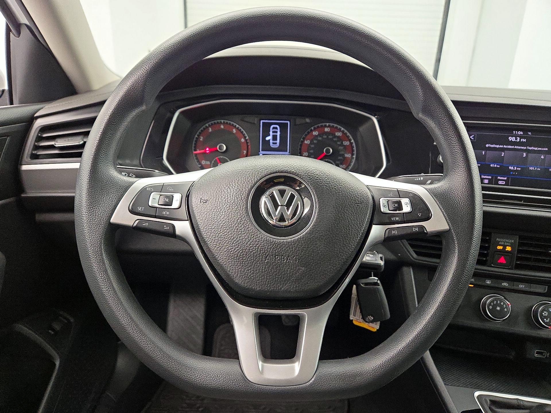 Thumbnail: 2019 Volkswagen Jetta - 10