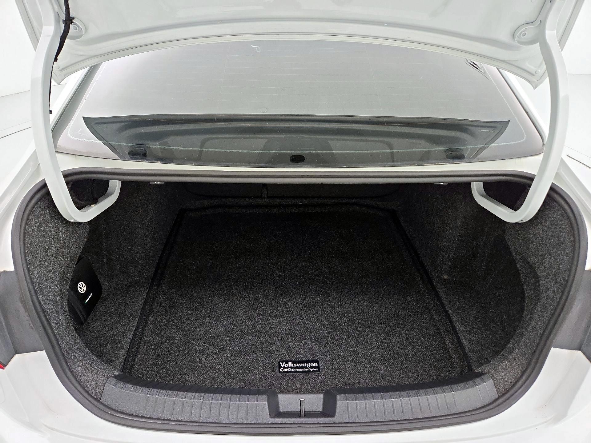 Thumbnail: 2019 Volkswagen Jetta - 20