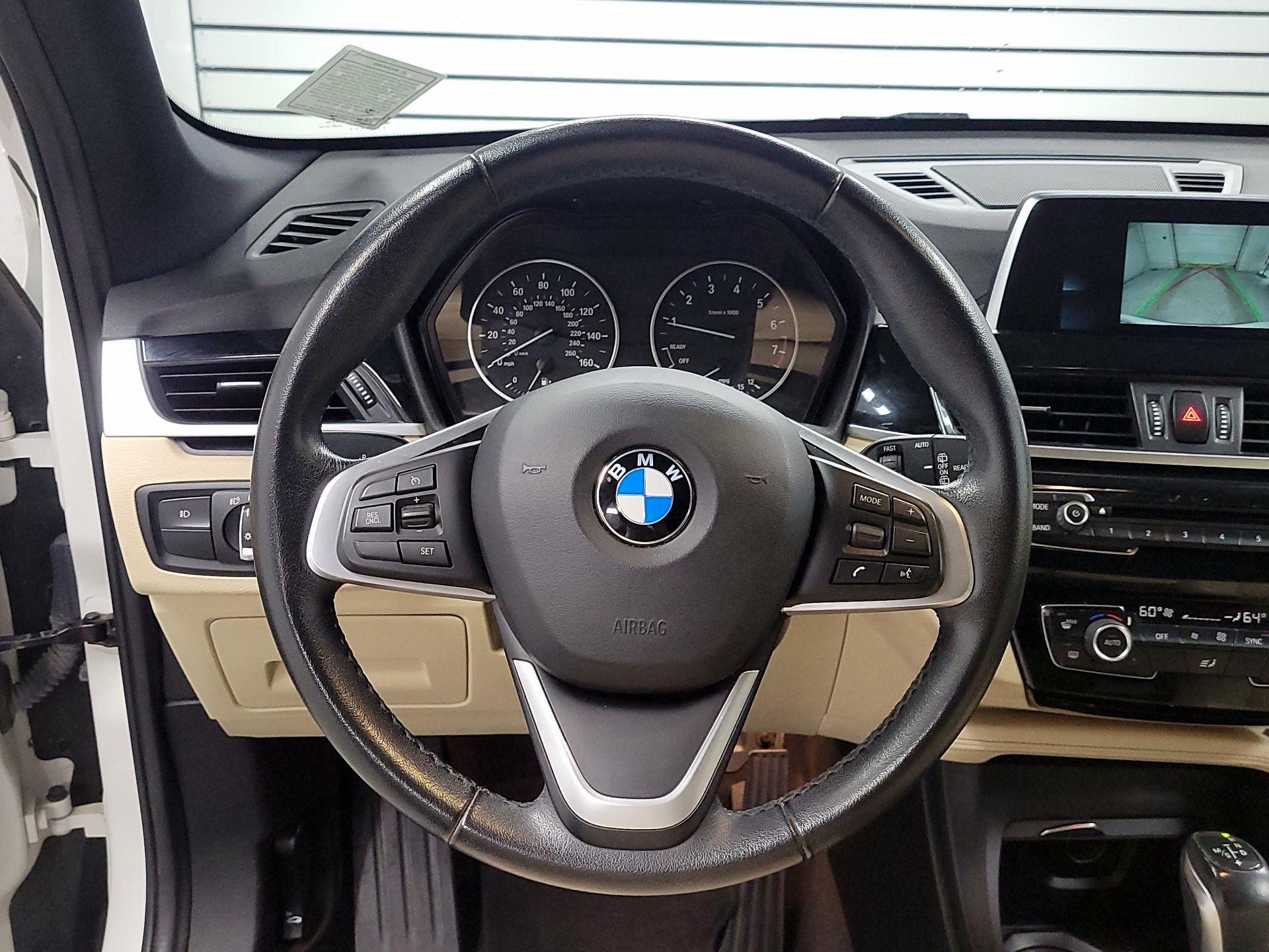 Thumbnail: 2018 BMW X1 - 10