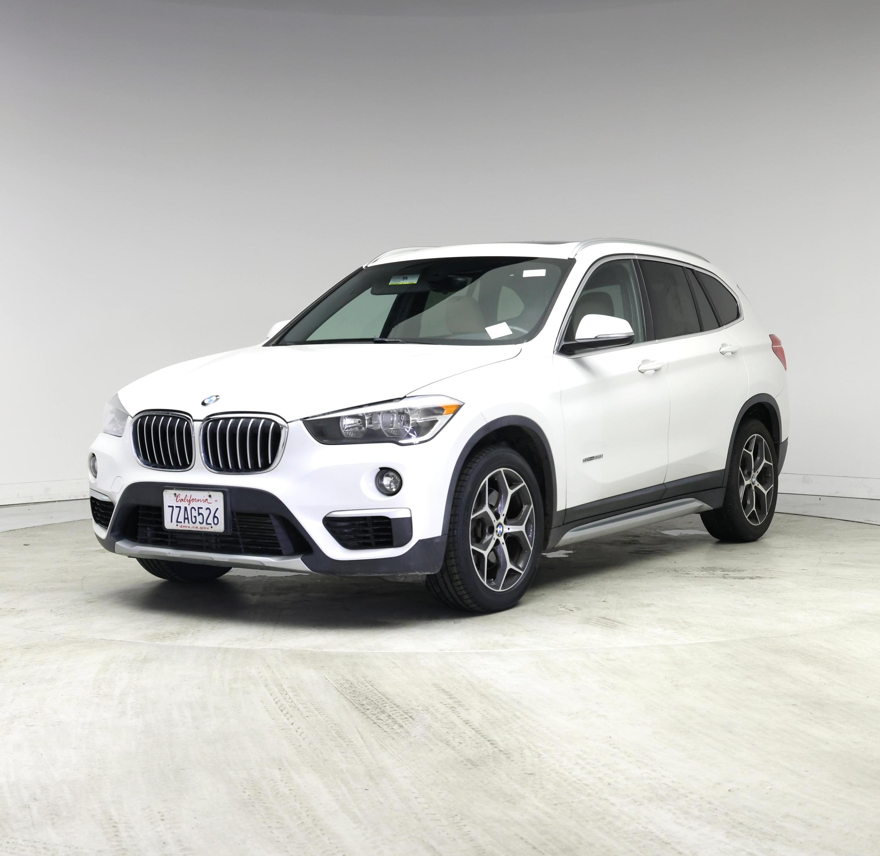 Thumbnail: 2018 BMW X1 - 4