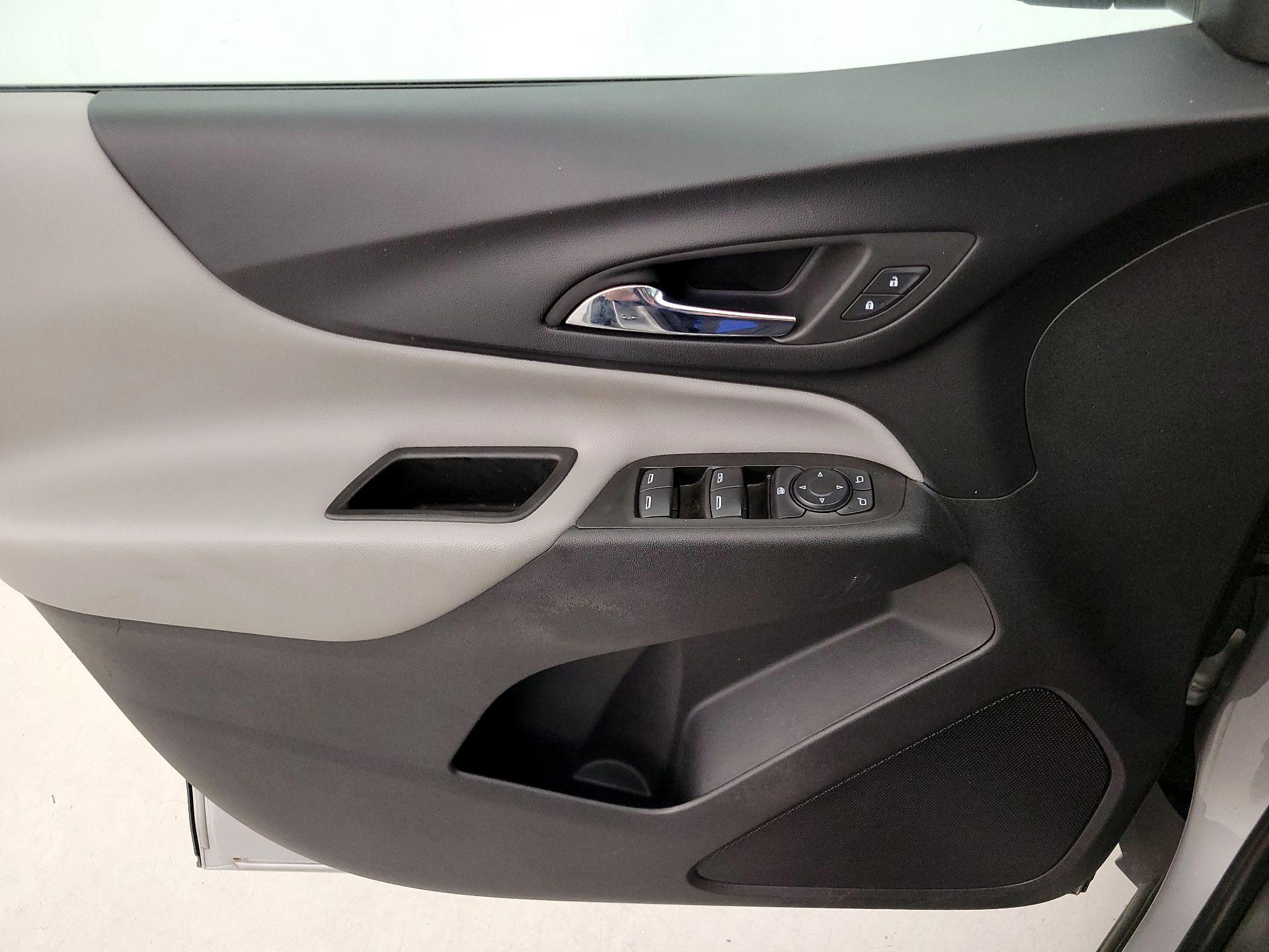 Thumbnail: 2022 Chevrolet Equinox - 12