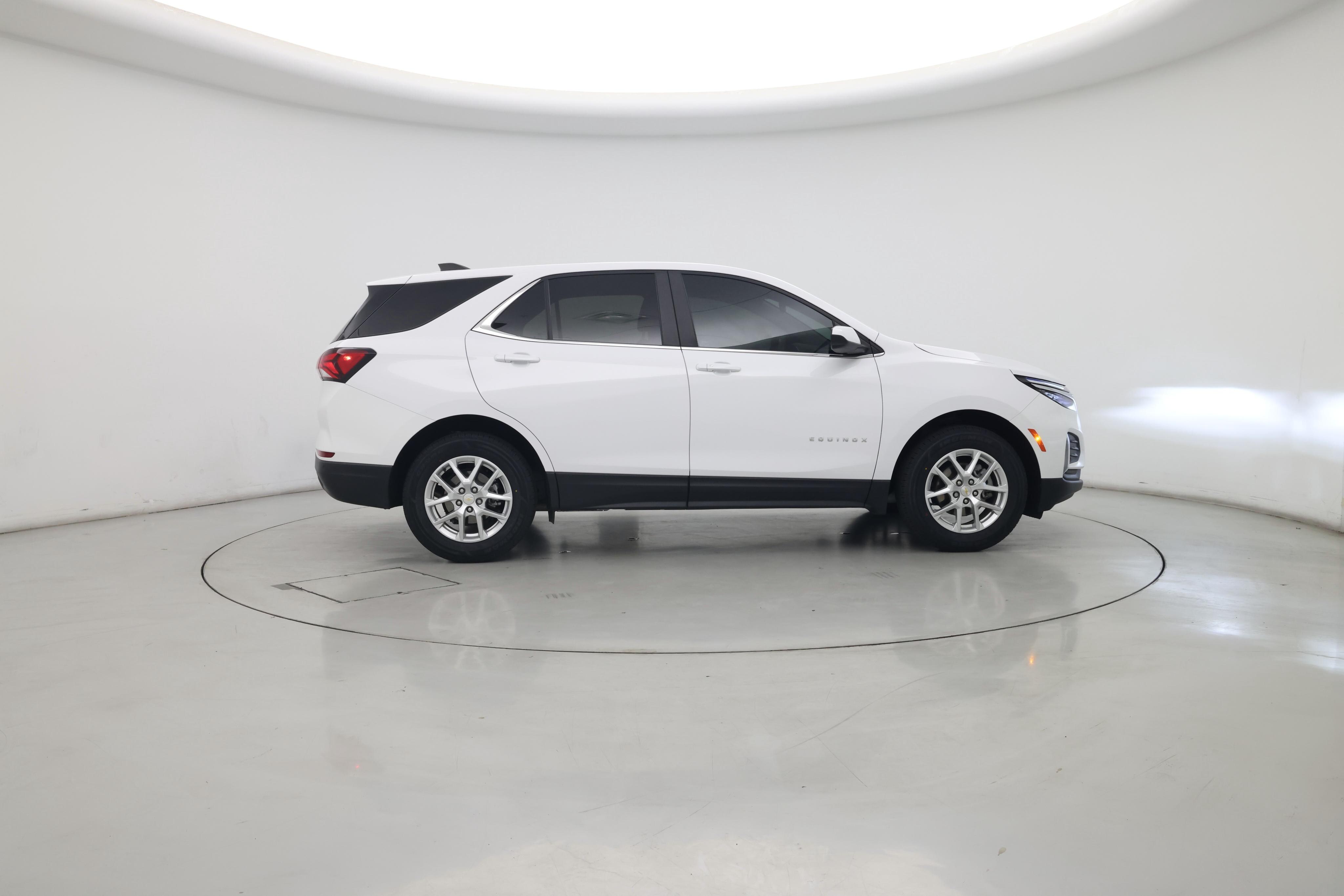 Thumbnail: 2022 Chevrolet Equinox - 7