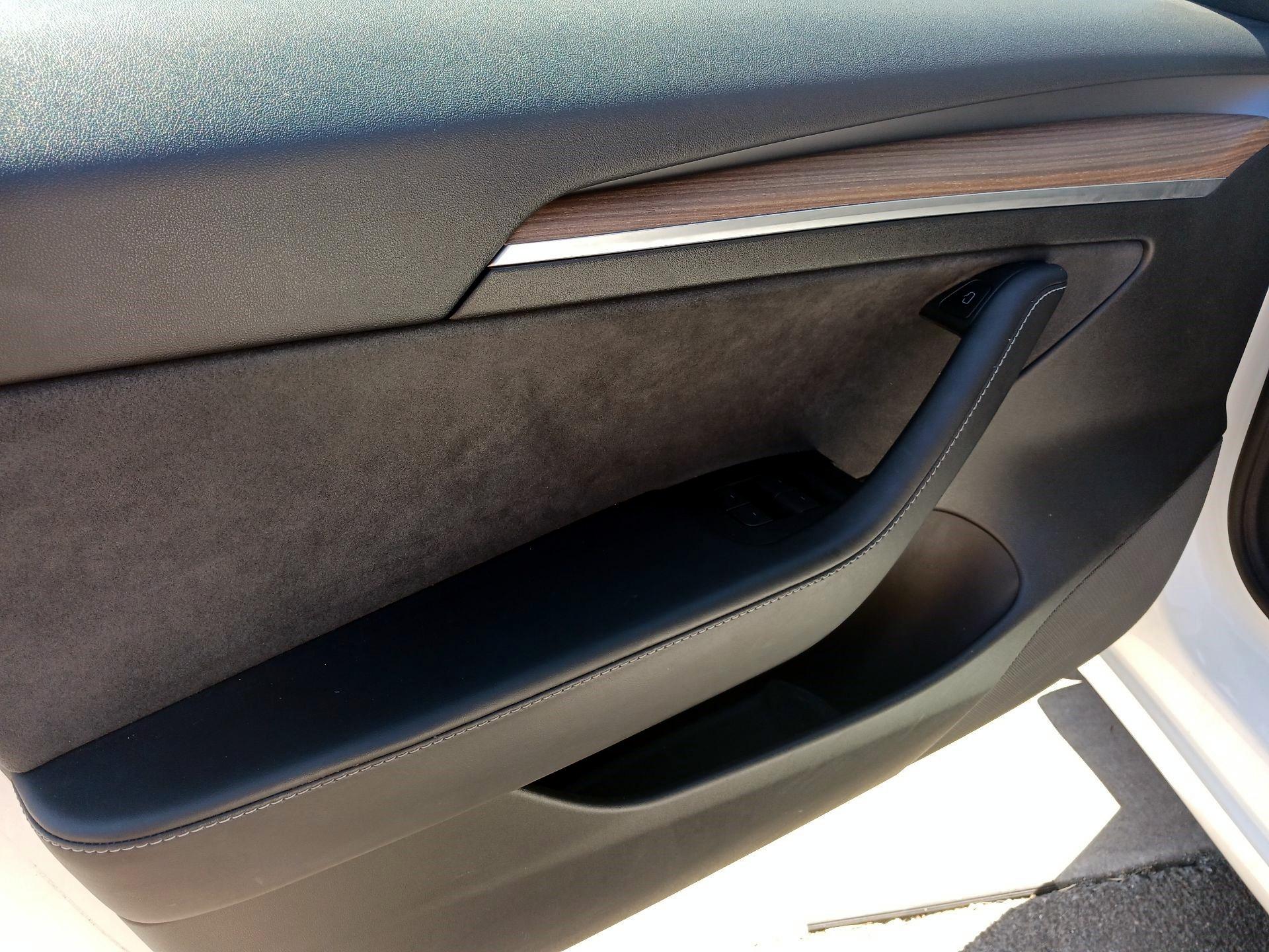 Thumbnail: 2022 Tesla Model 3 - 10
