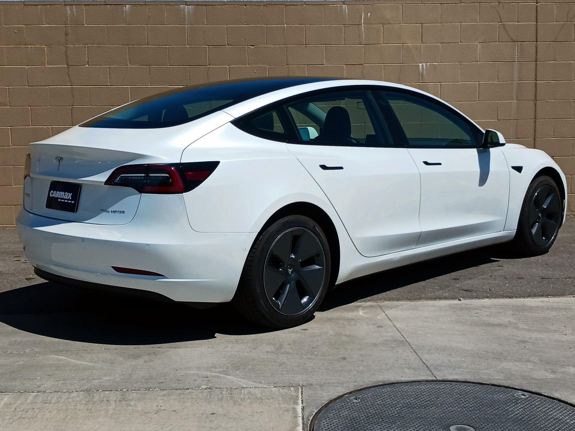 Thumbnail: 2022 Tesla Model 3 - 5