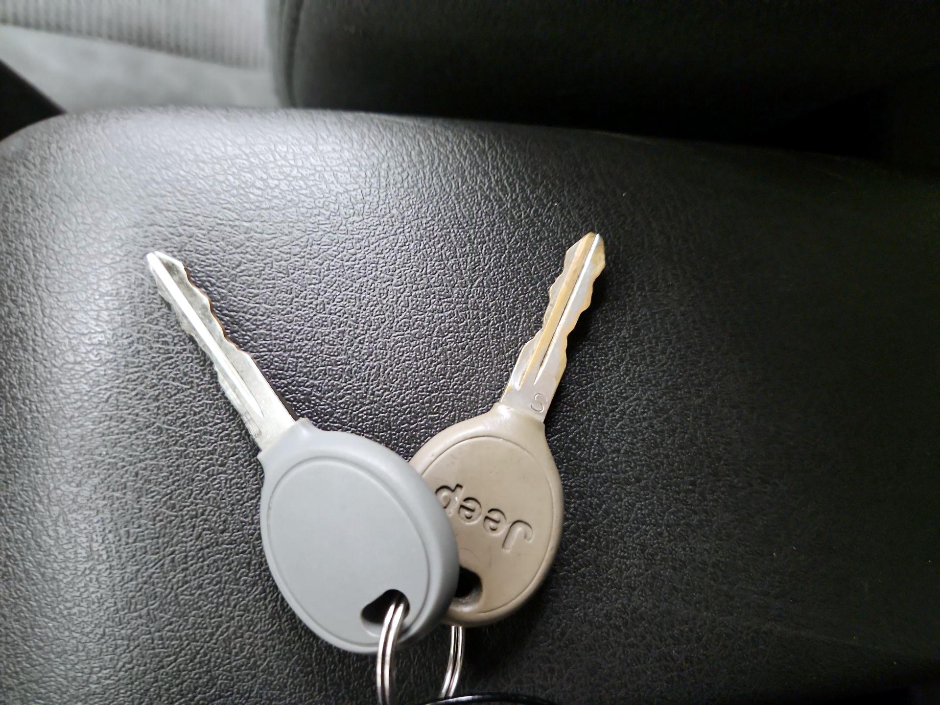Thumbnail: 2016 Jeep Patriot - 19