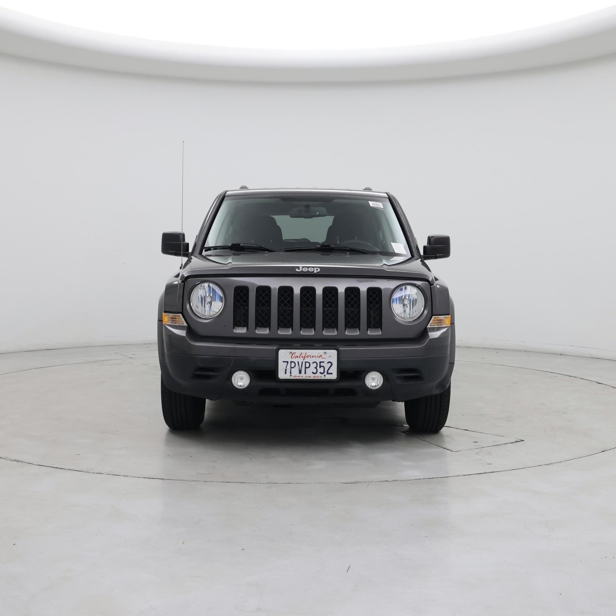 Thumbnail: 2016 Jeep Patriot - 5