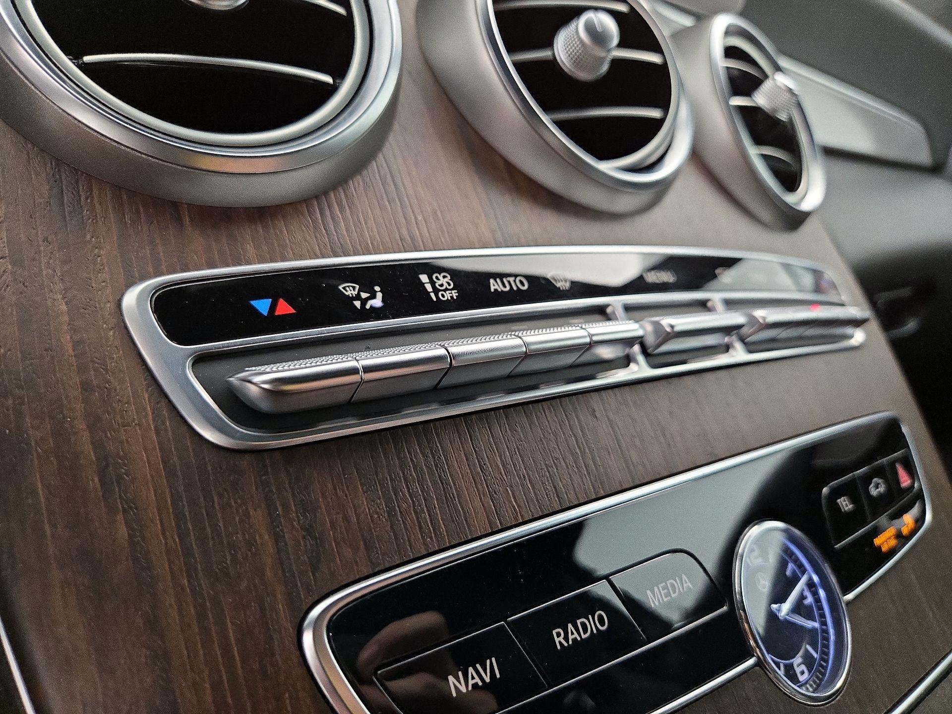 Thumbnail: 2019 Mercedes-Benz C-Class - 16