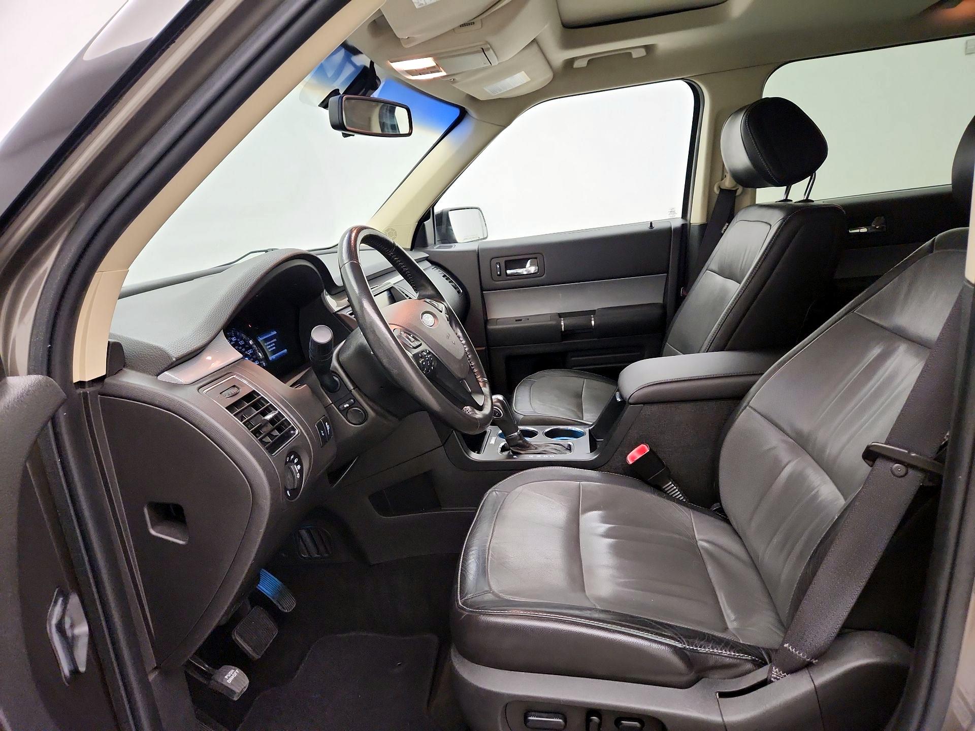 Thumbnail: 2013 Ford Flex - 11