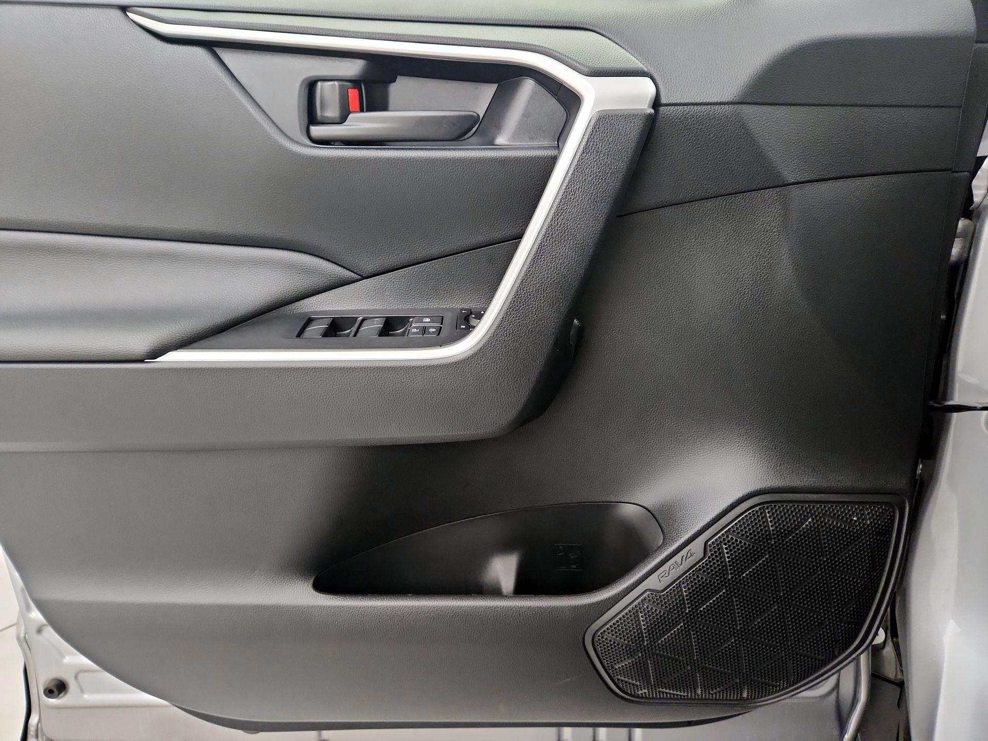 Thumbnail: 2024 Toyota RAV4 - 12