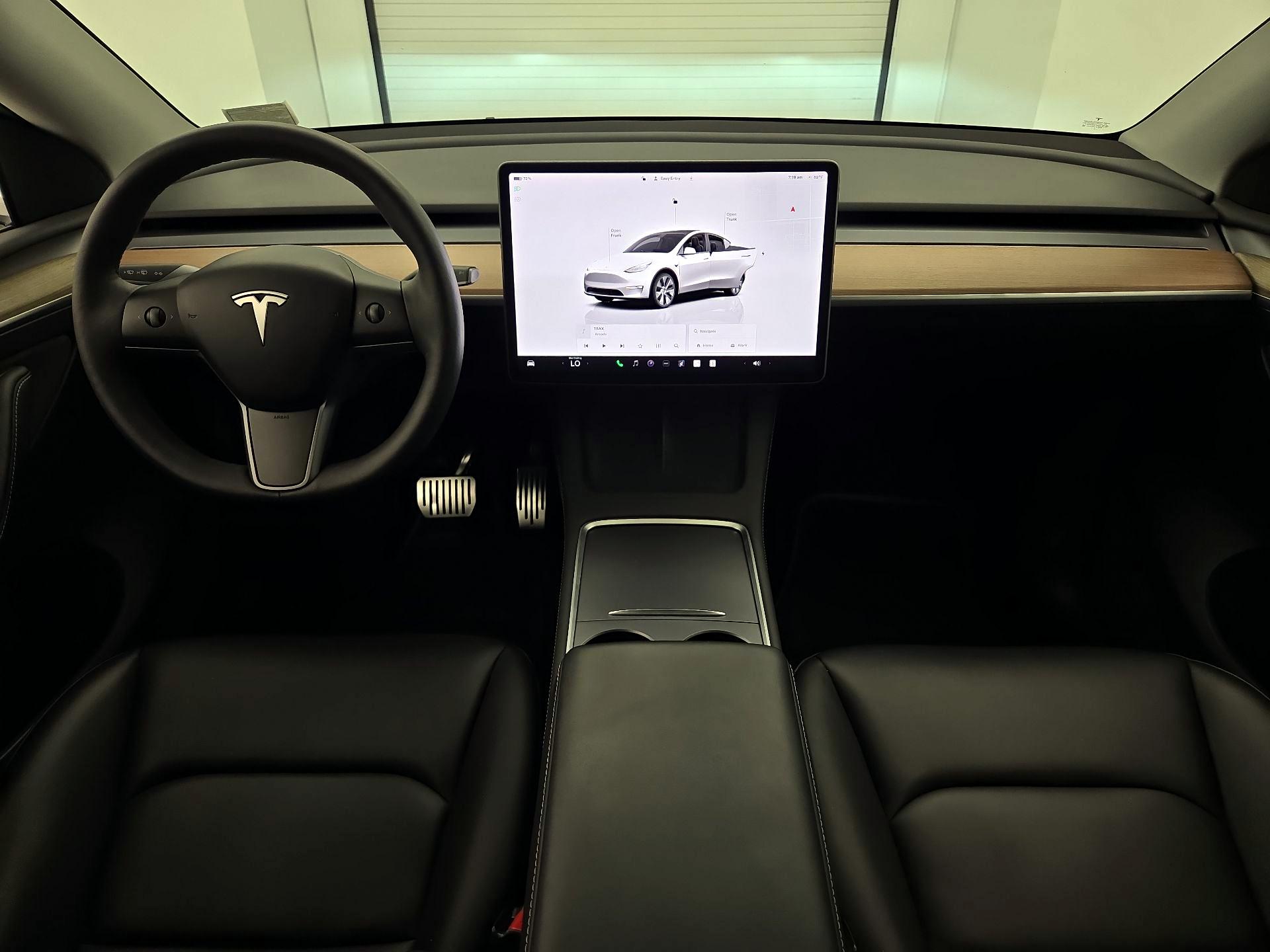 Thumbnail: 2023 Tesla Model Y - 9