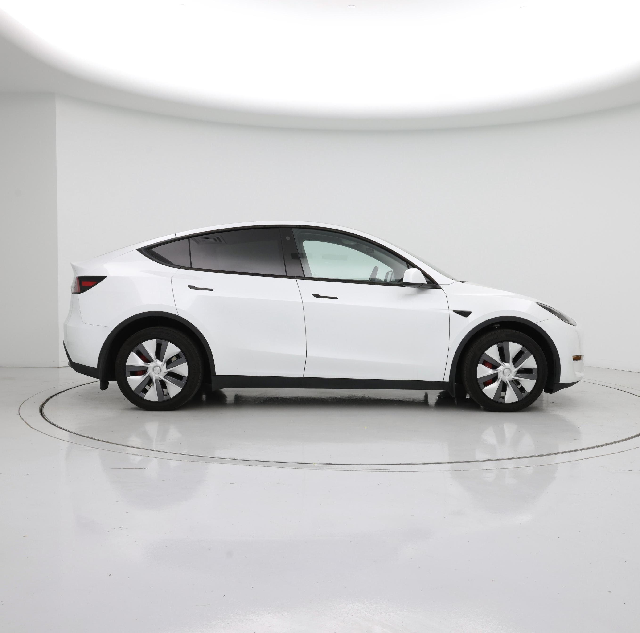 Thumbnail: 2023 Tesla Model Y - 7