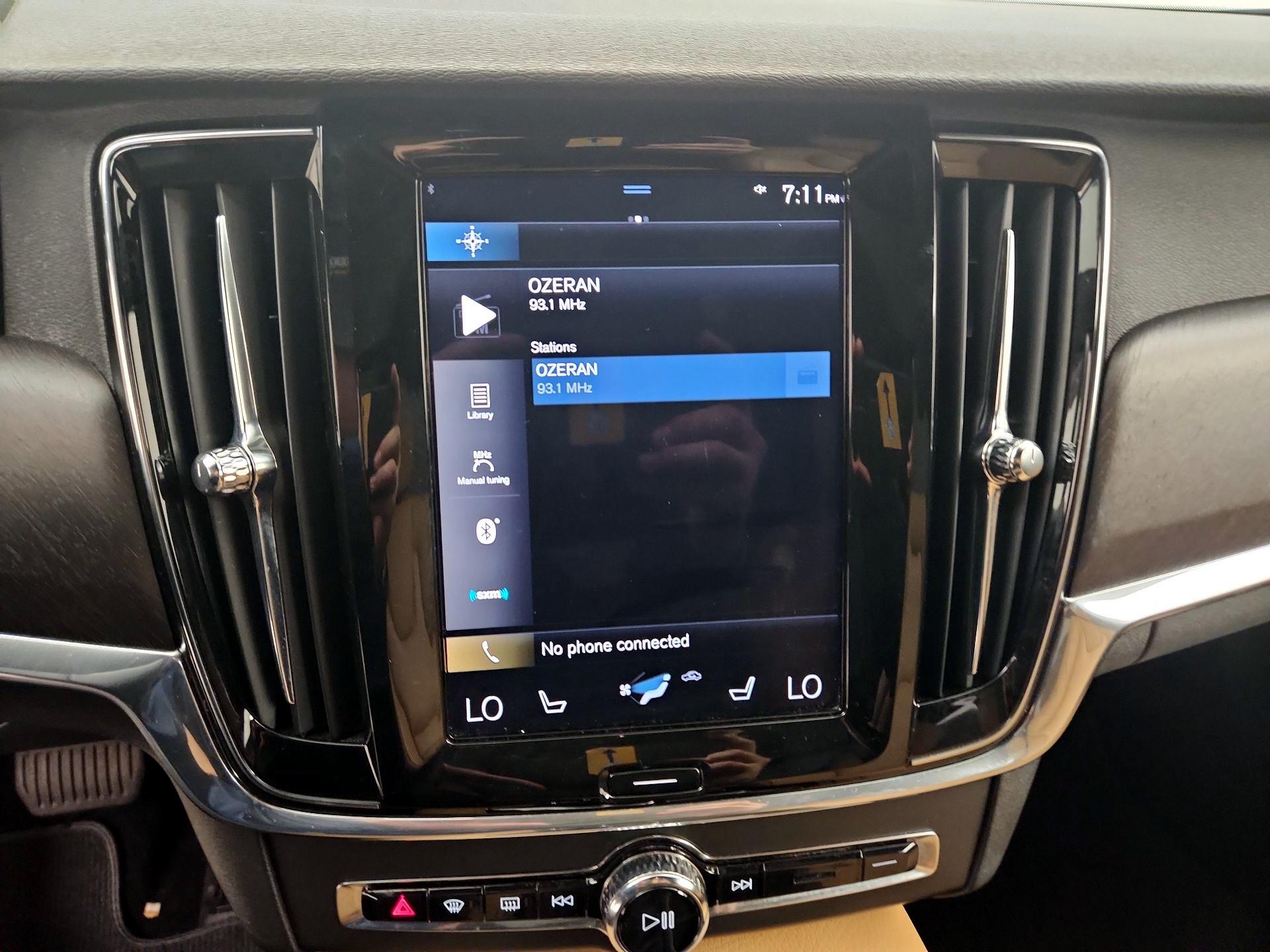 Thumbnail: 2020 Volvo S90 - 15