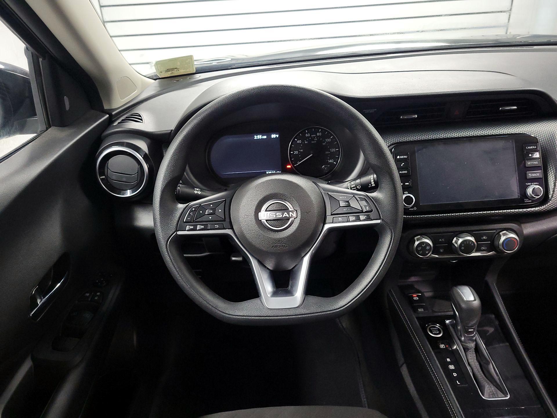 Thumbnail: 2023 Nissan Kicks - 10