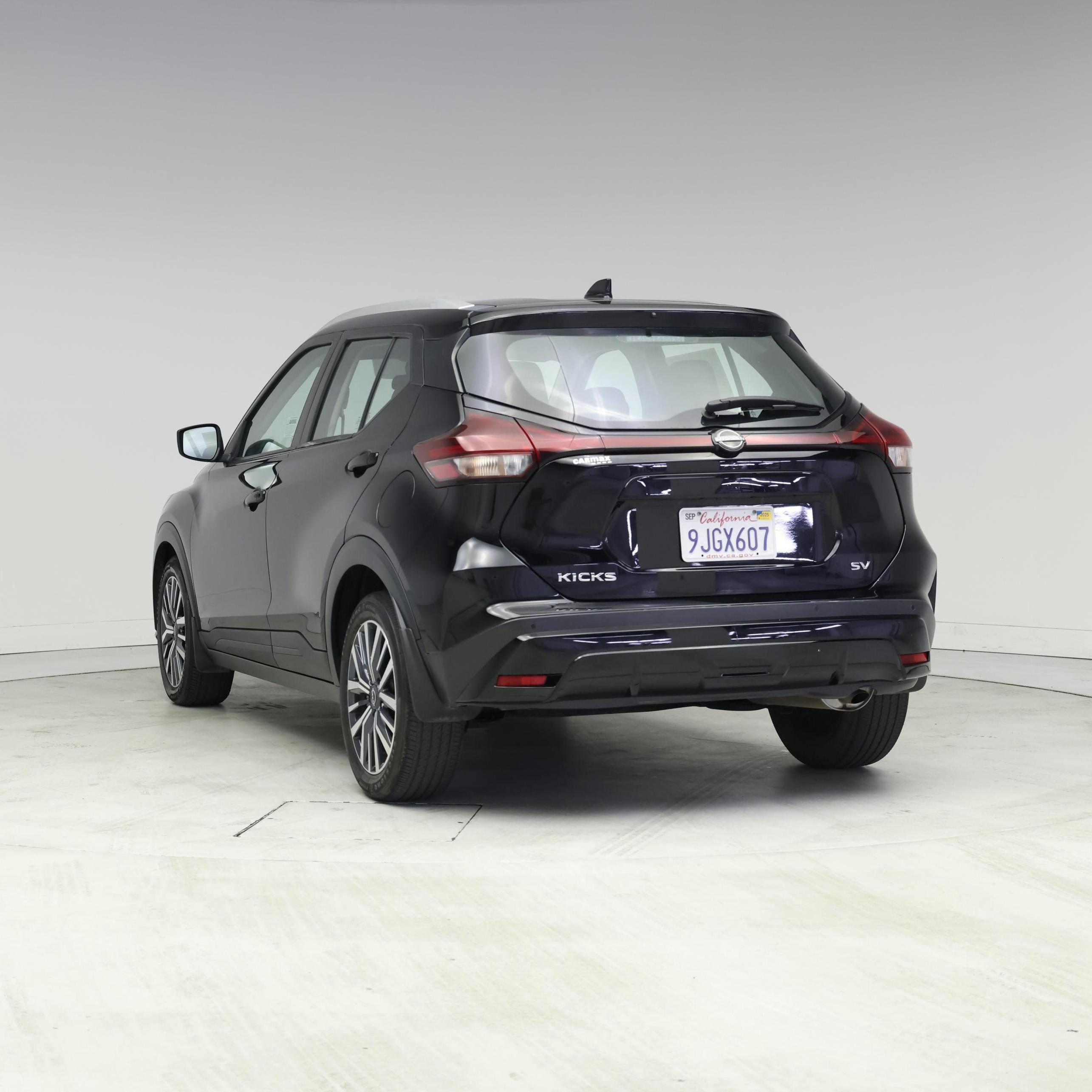 Thumbnail: 2023 Nissan Kicks - 2