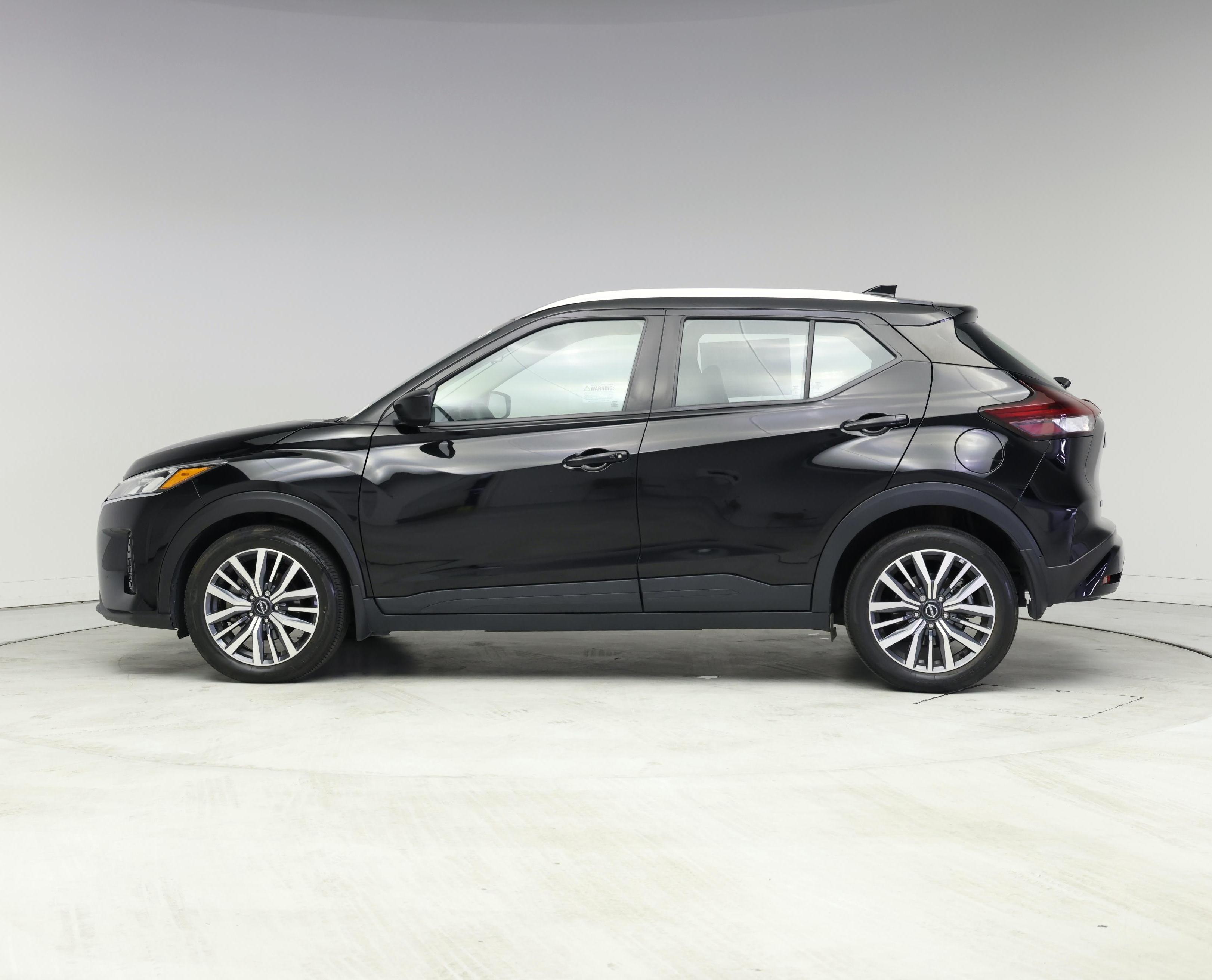 Thumbnail: 2023 Nissan Kicks - 3