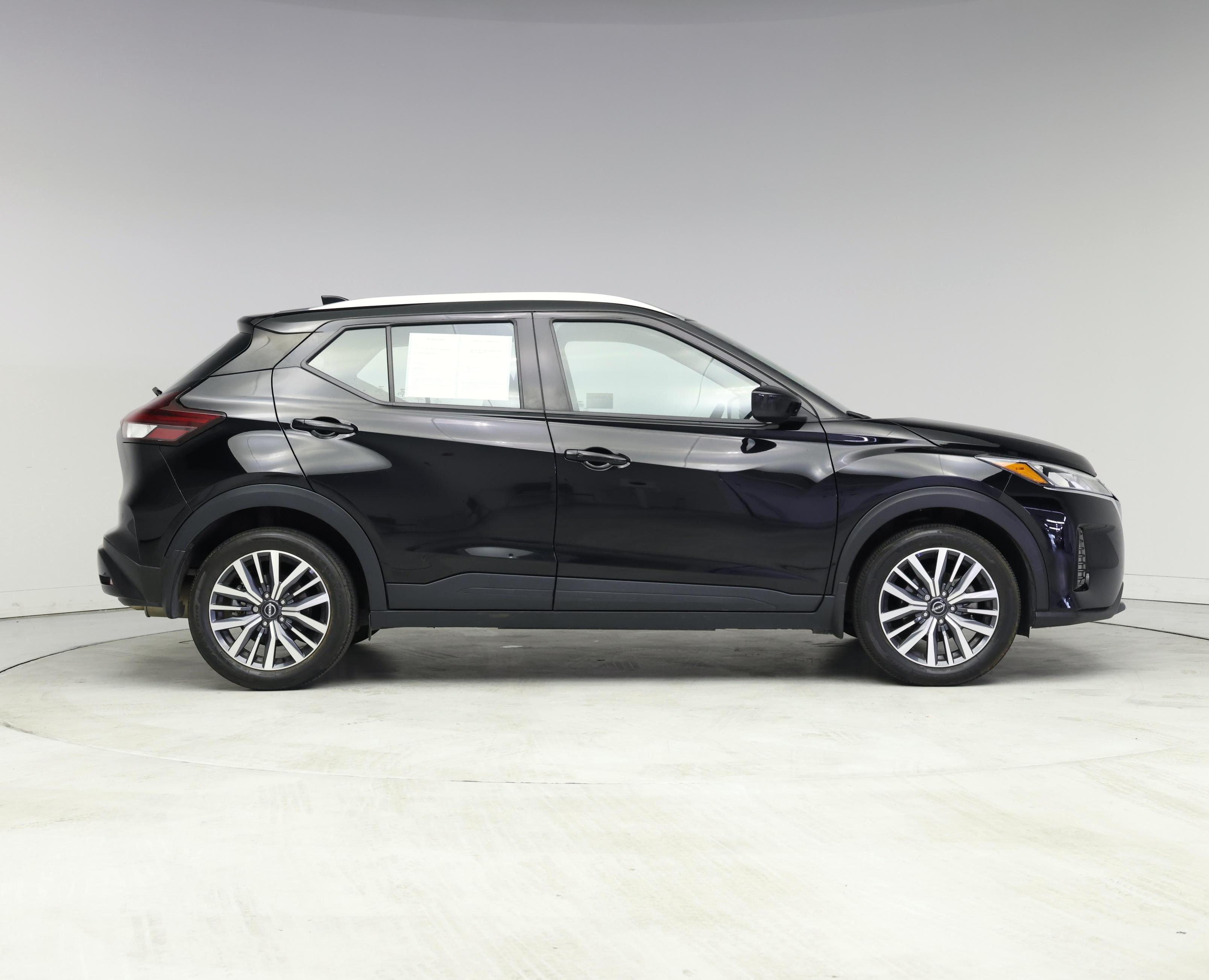 Thumbnail: 2023 Nissan Kicks - 7
