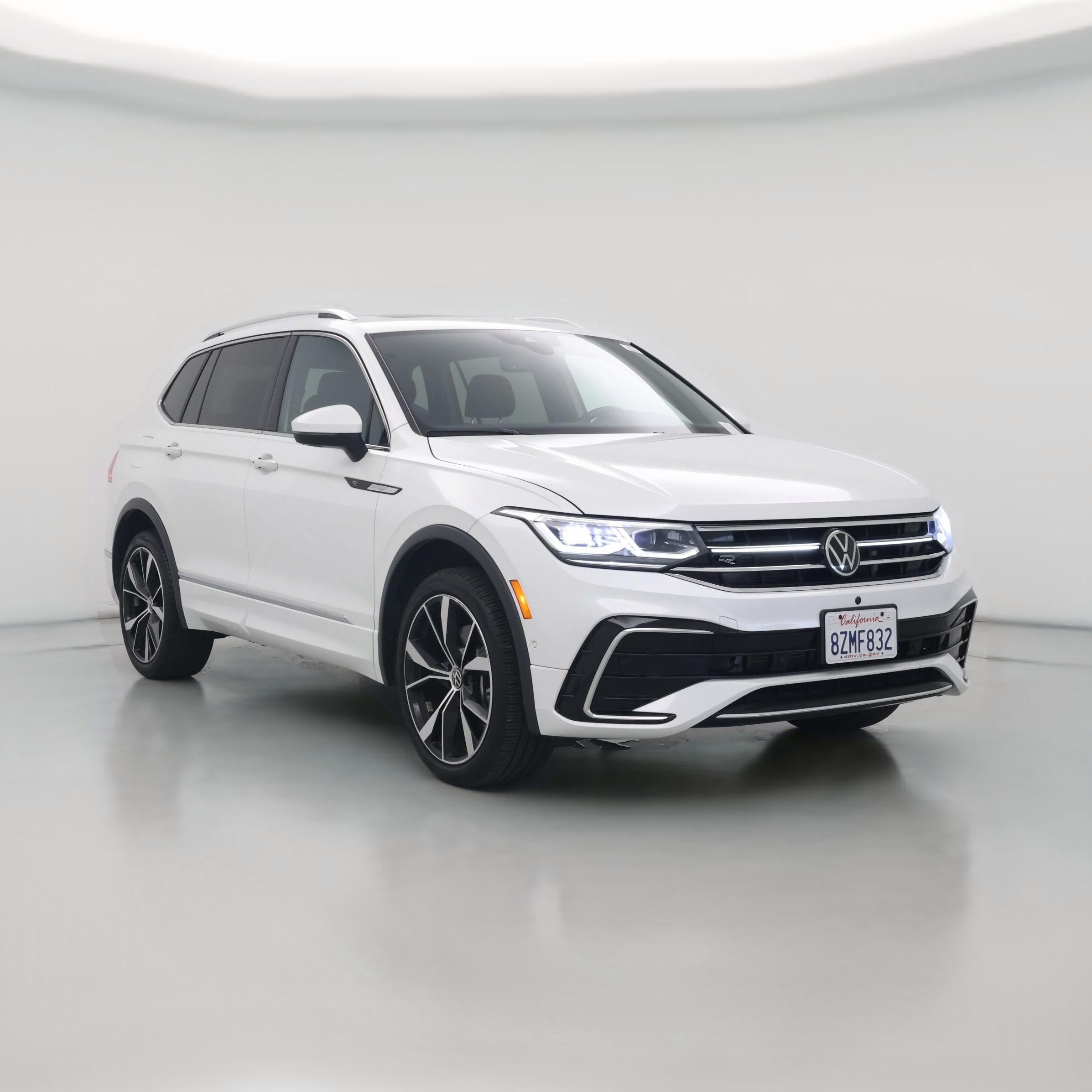 Thumbnail: 2022 Volkswagen Tiguan - 1