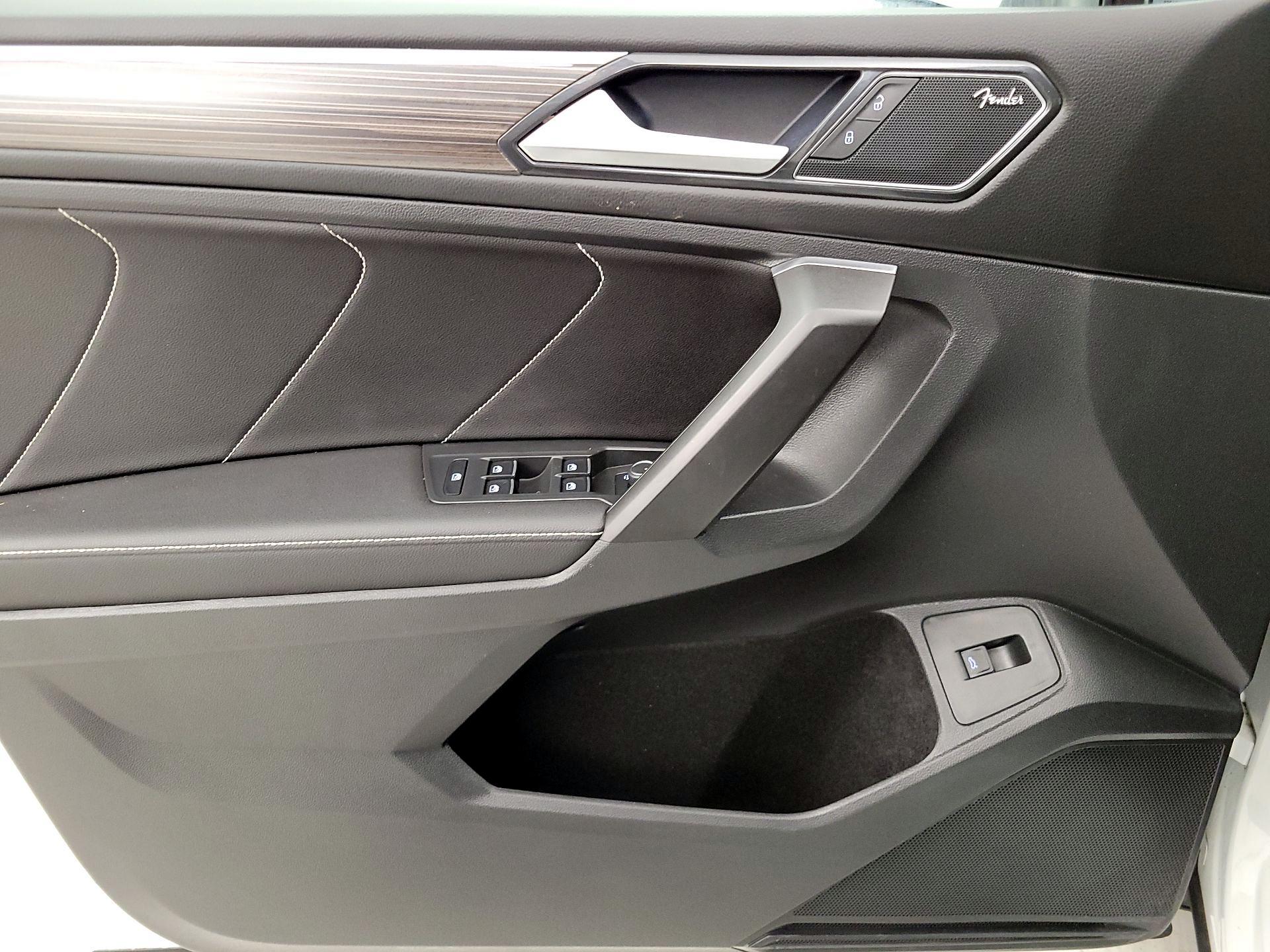 Thumbnail: 2022 Volkswagen Tiguan - 12