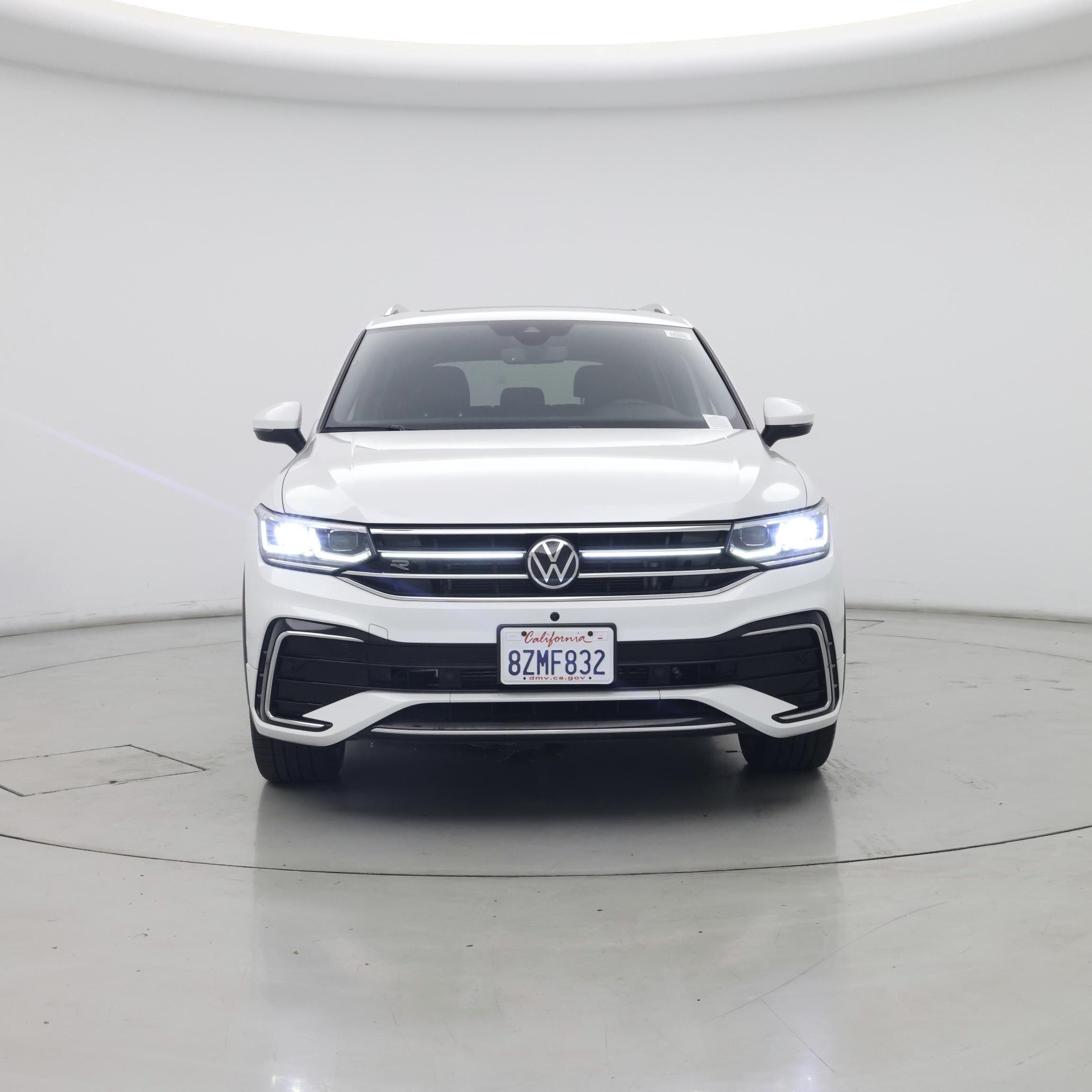 Thumbnail: 2022 Volkswagen Tiguan - 5