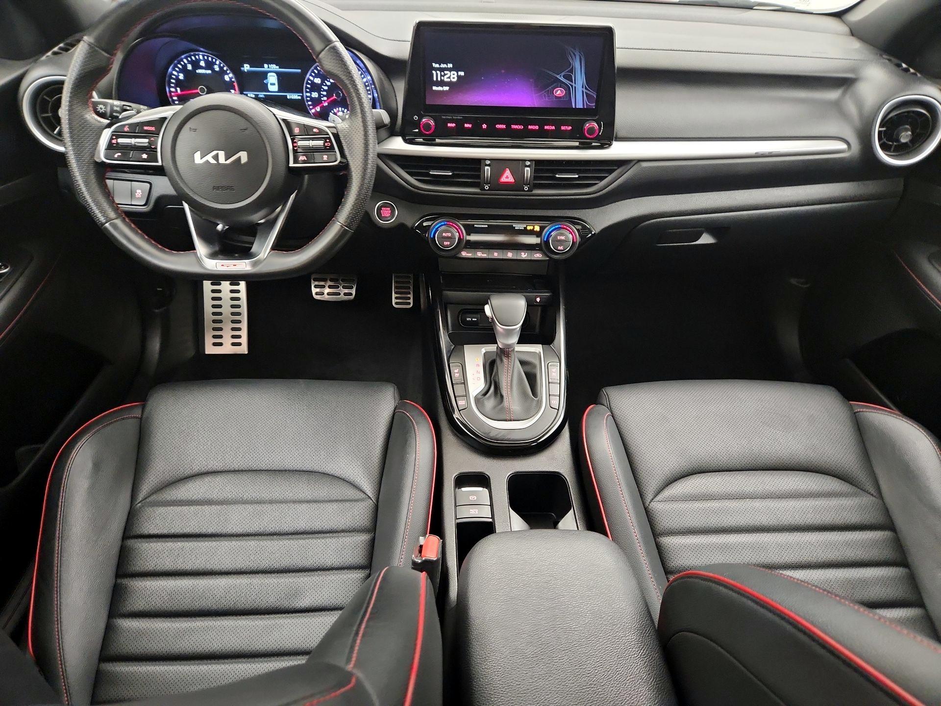 Thumbnail: 2023 Kia Forte - 9
