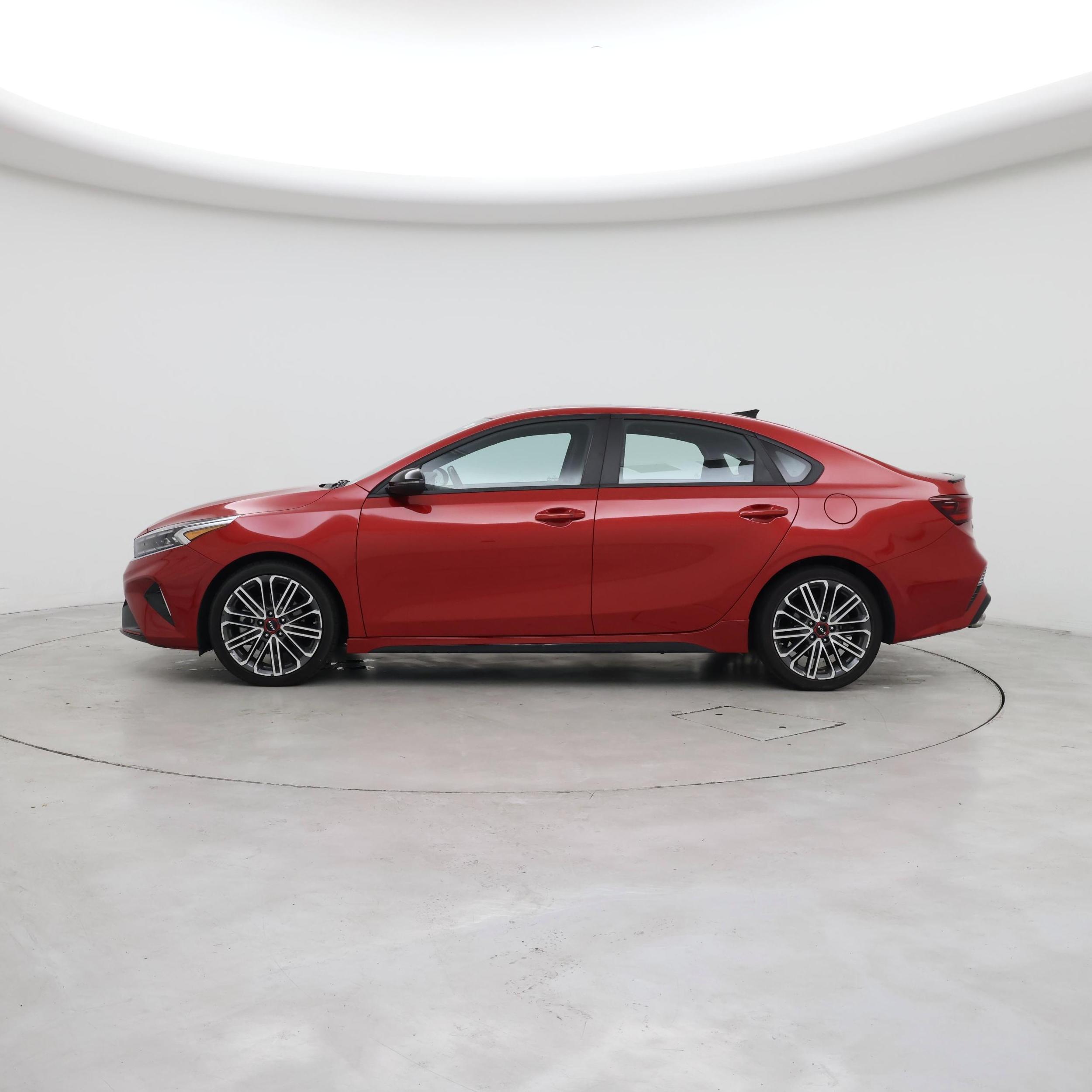 Thumbnail: 2023 Kia Forte - 3