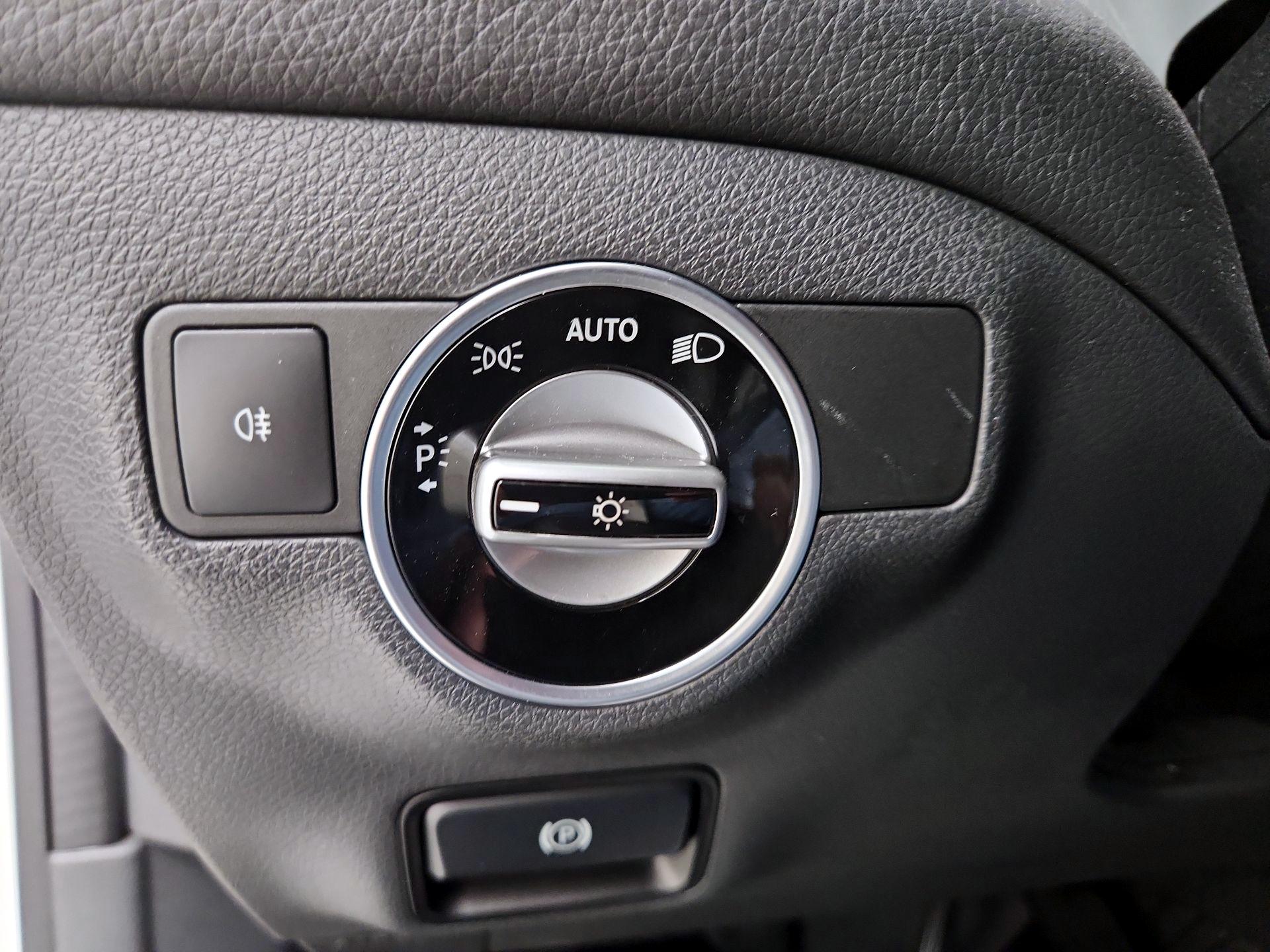 Thumbnail: 2014 Mercedes-Benz CLA - 13