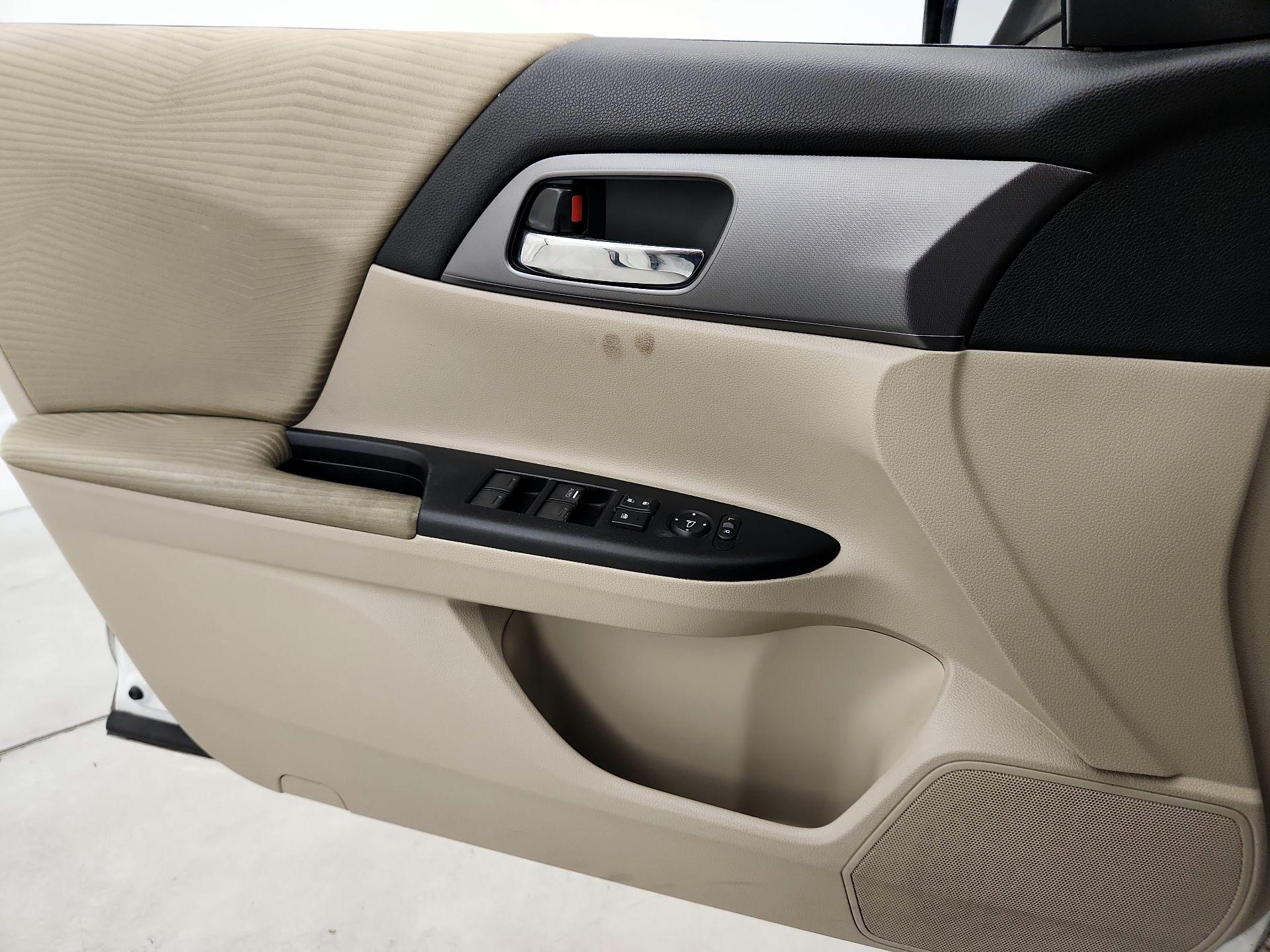 Thumbnail: 2014 Honda Accord - 12