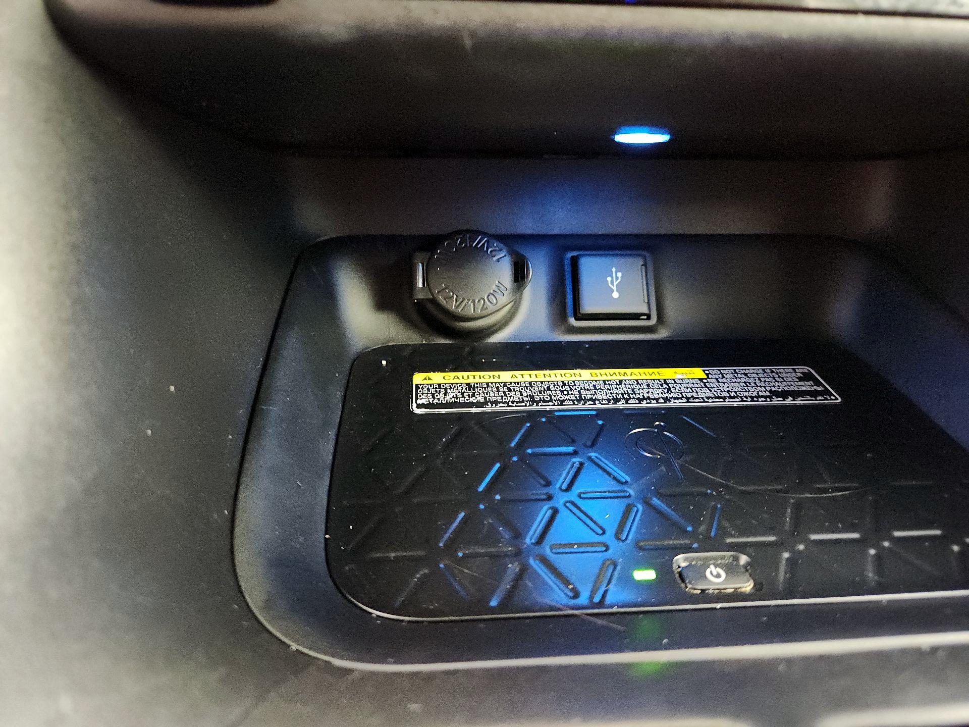 Thumbnail: 2020 Toyota RAV4 - 19