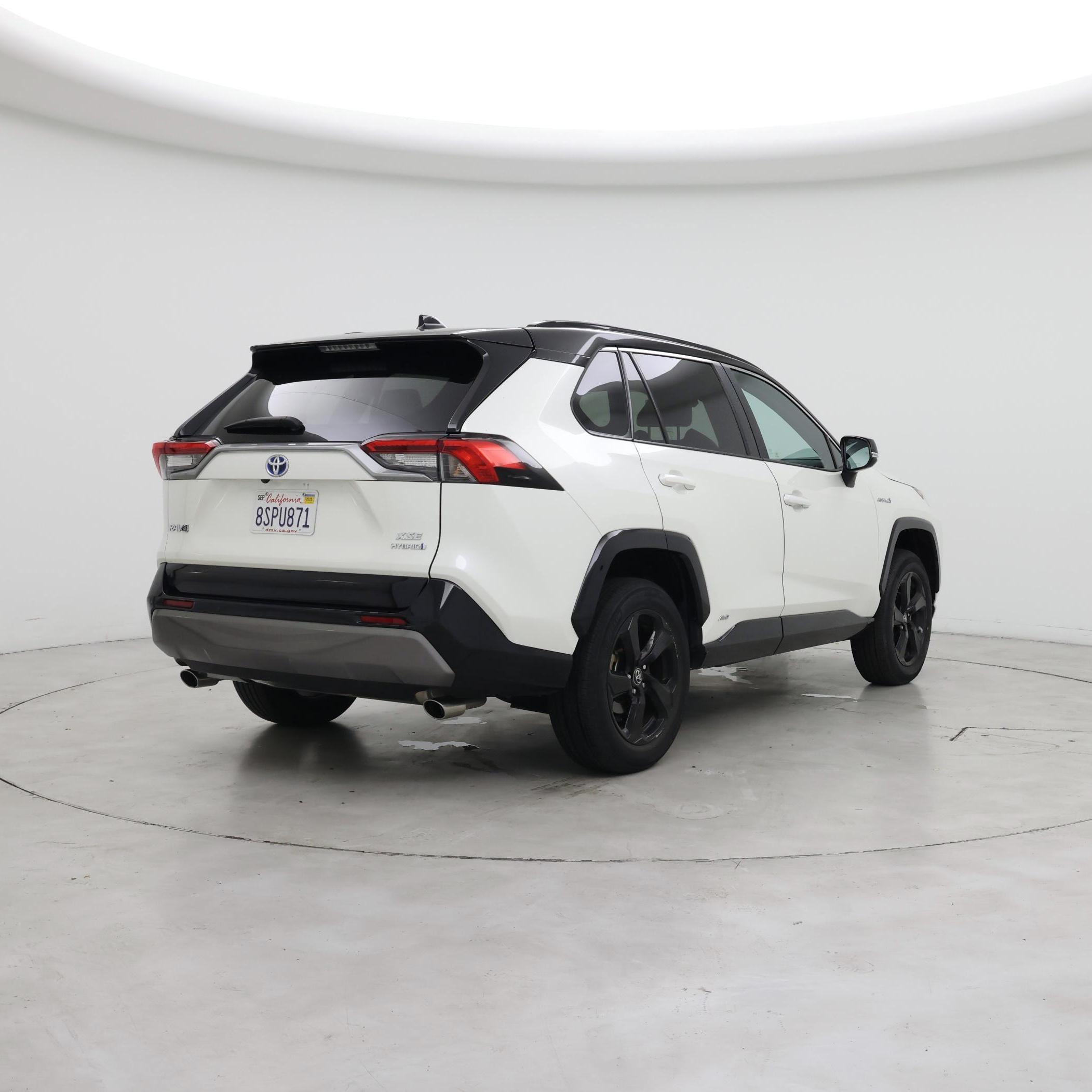 Thumbnail: 2020 Toyota RAV4 - 8