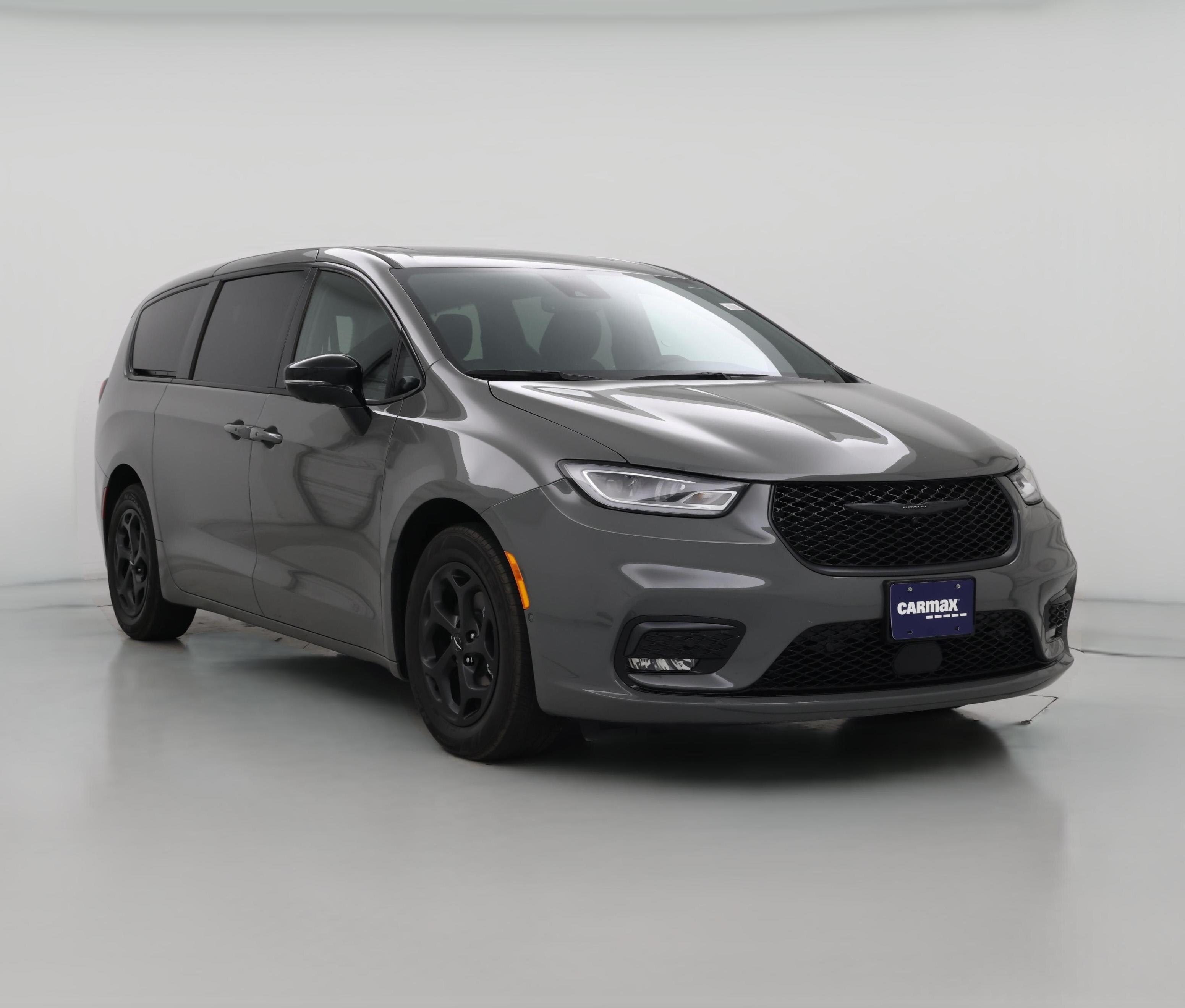 Thumbnail: 2023 Chrysler Pacifica - 1