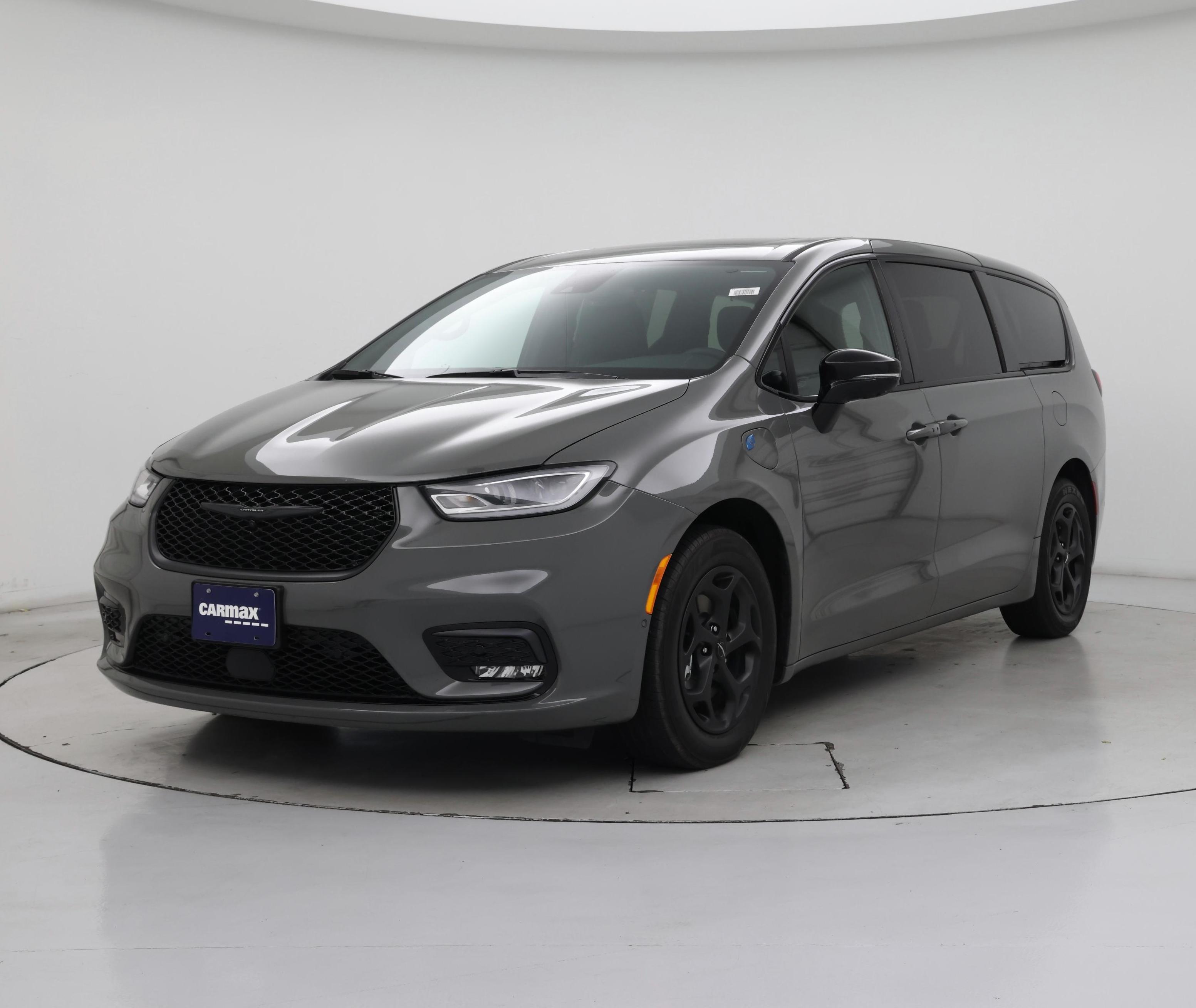 Thumbnail: 2023 Chrysler Pacifica - 4