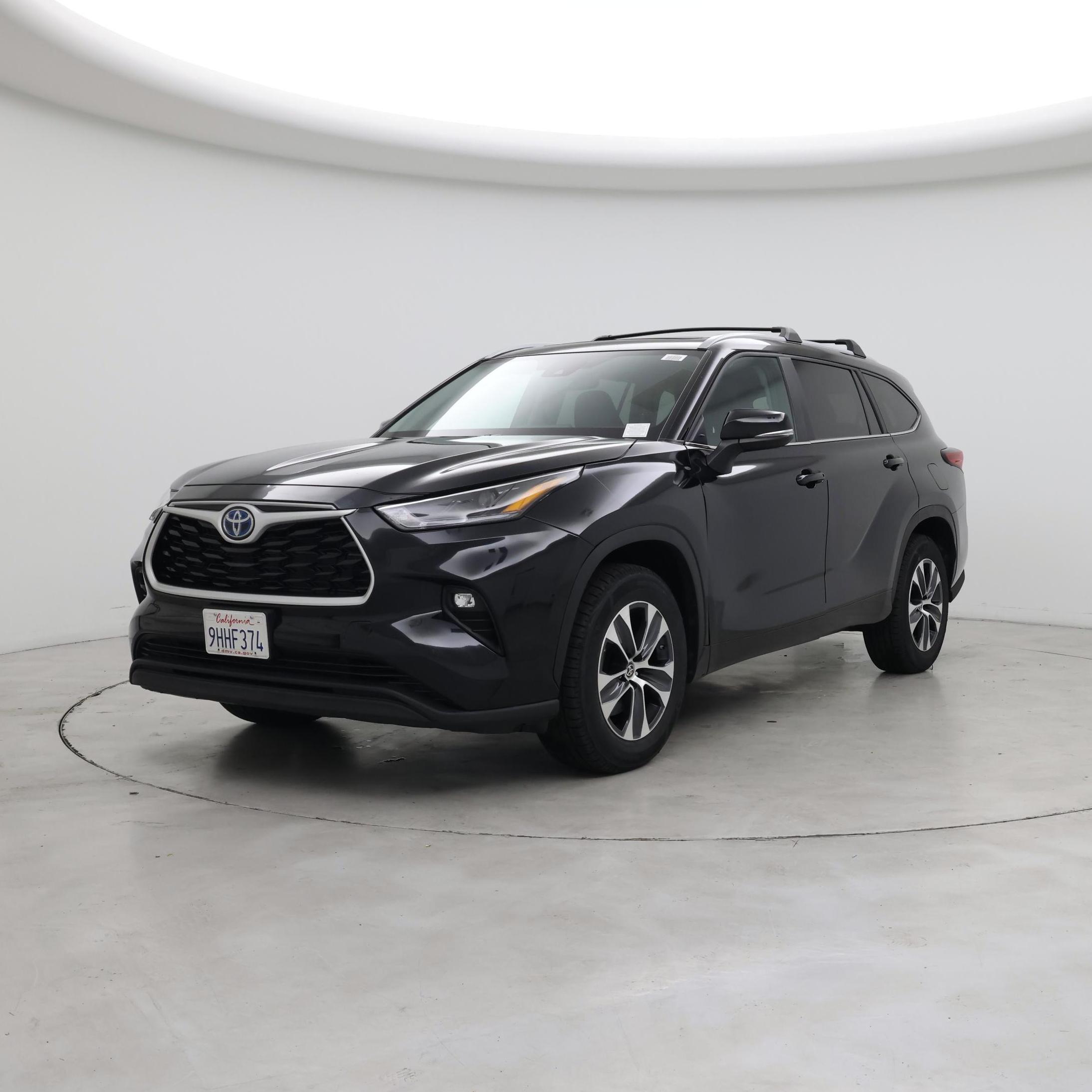 Thumbnail: 2023 Toyota Highlander - 4
