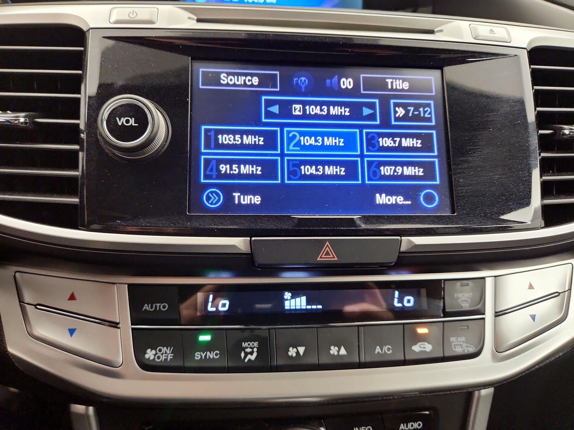 Thumbnail: 2015 Honda Accord - 15