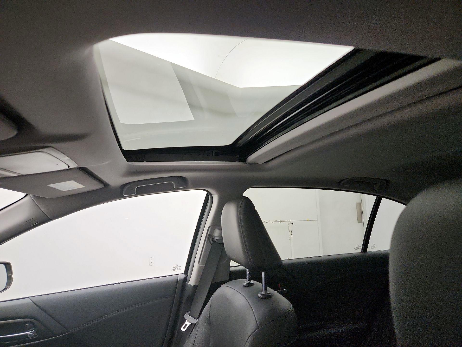 Thumbnail: 2015 Honda Accord - 19