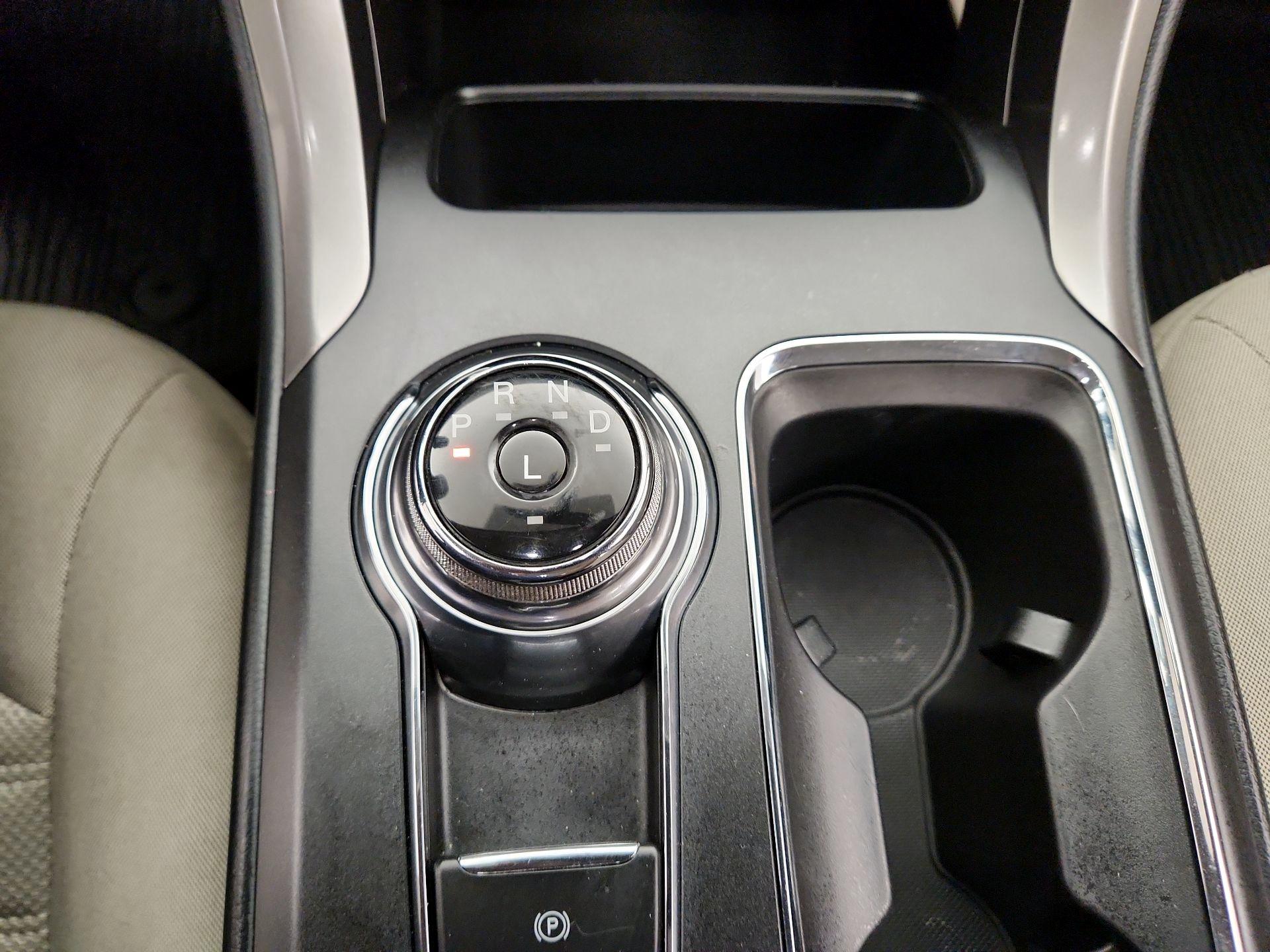 Thumbnail: 2018 Ford Fusion - 17