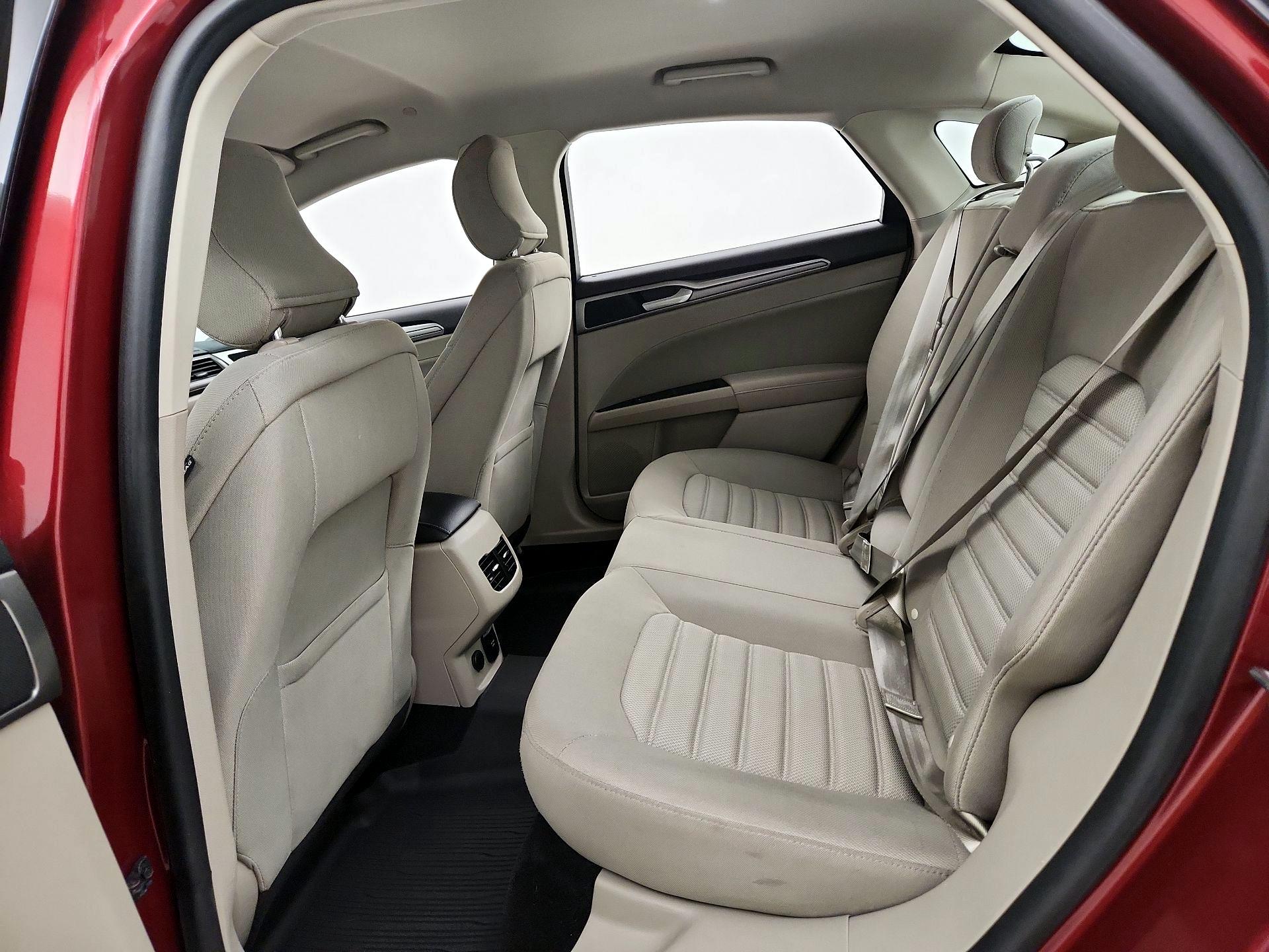 Thumbnail: 2018 Ford Fusion - 19