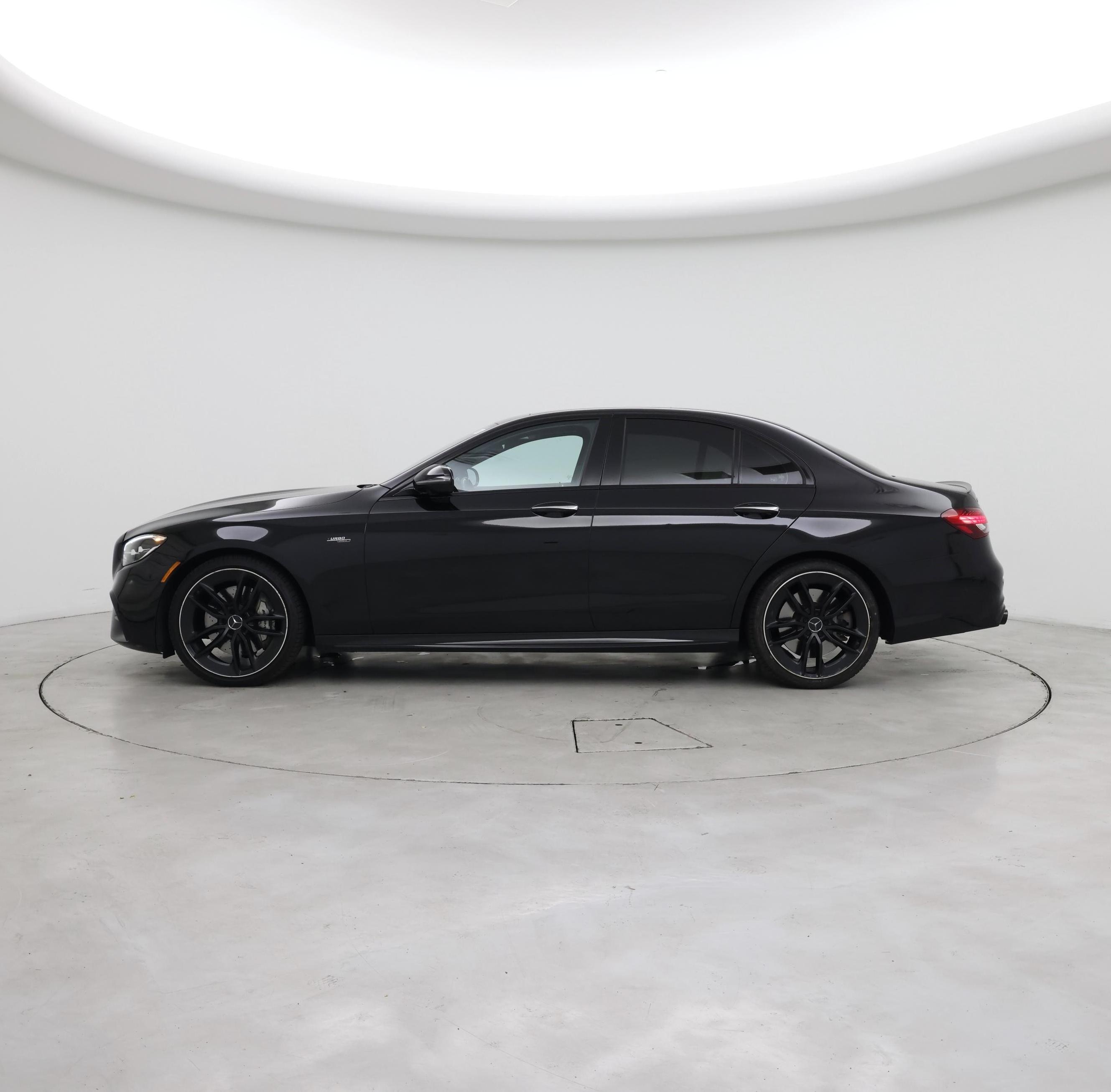 Thumbnail: 2022 Mercedes-Benz E-Class - 3