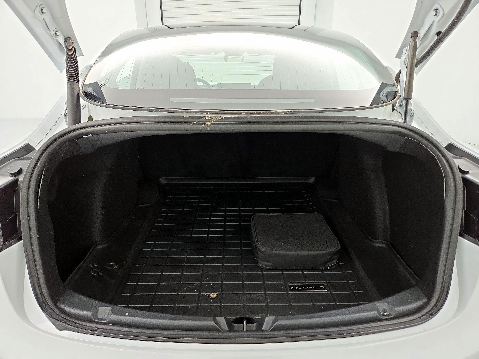 Thumbnail: 2021 Tesla Model 3 - 20