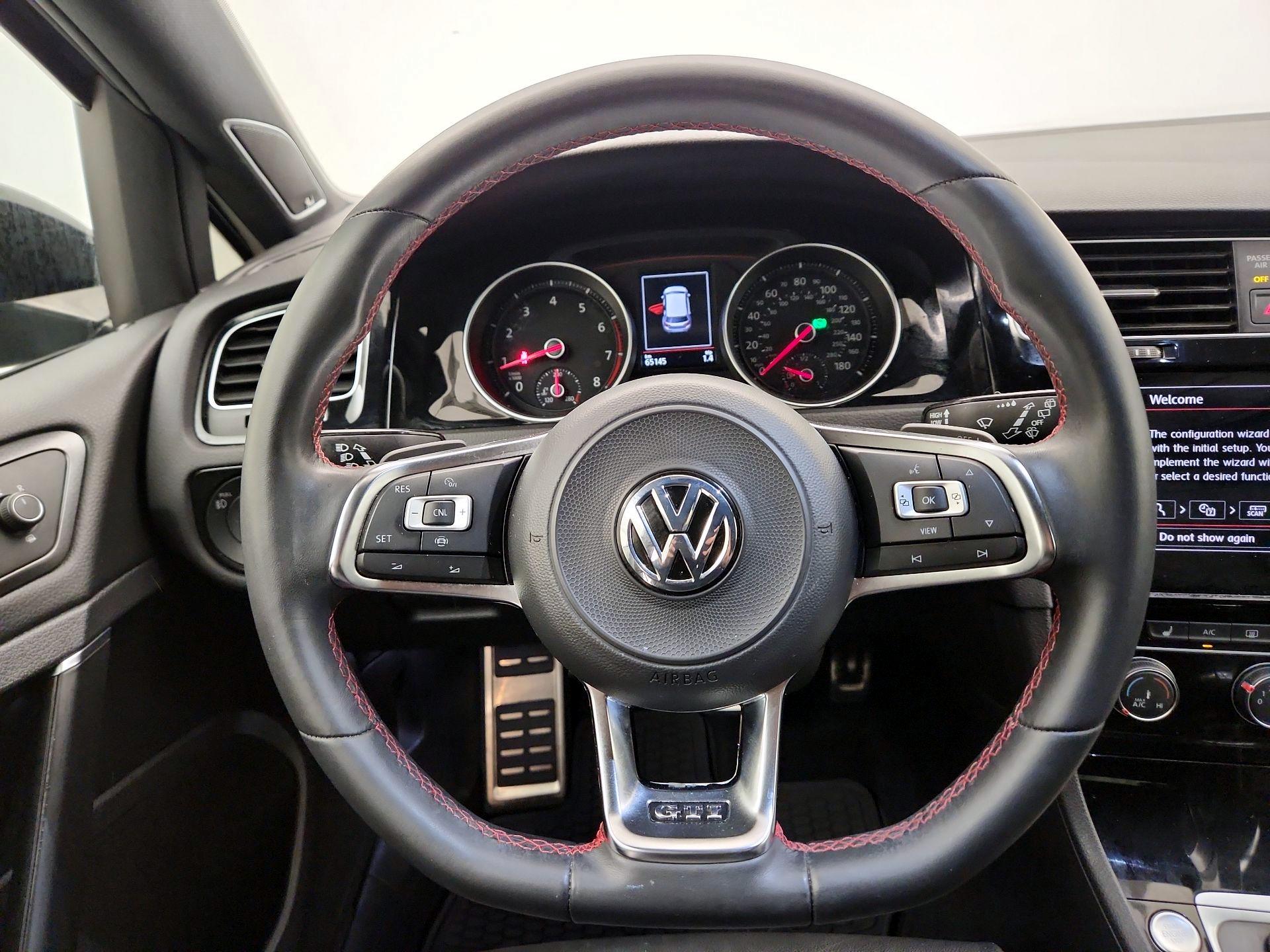 Thumbnail: 2019 Volkswagen Golf - 10