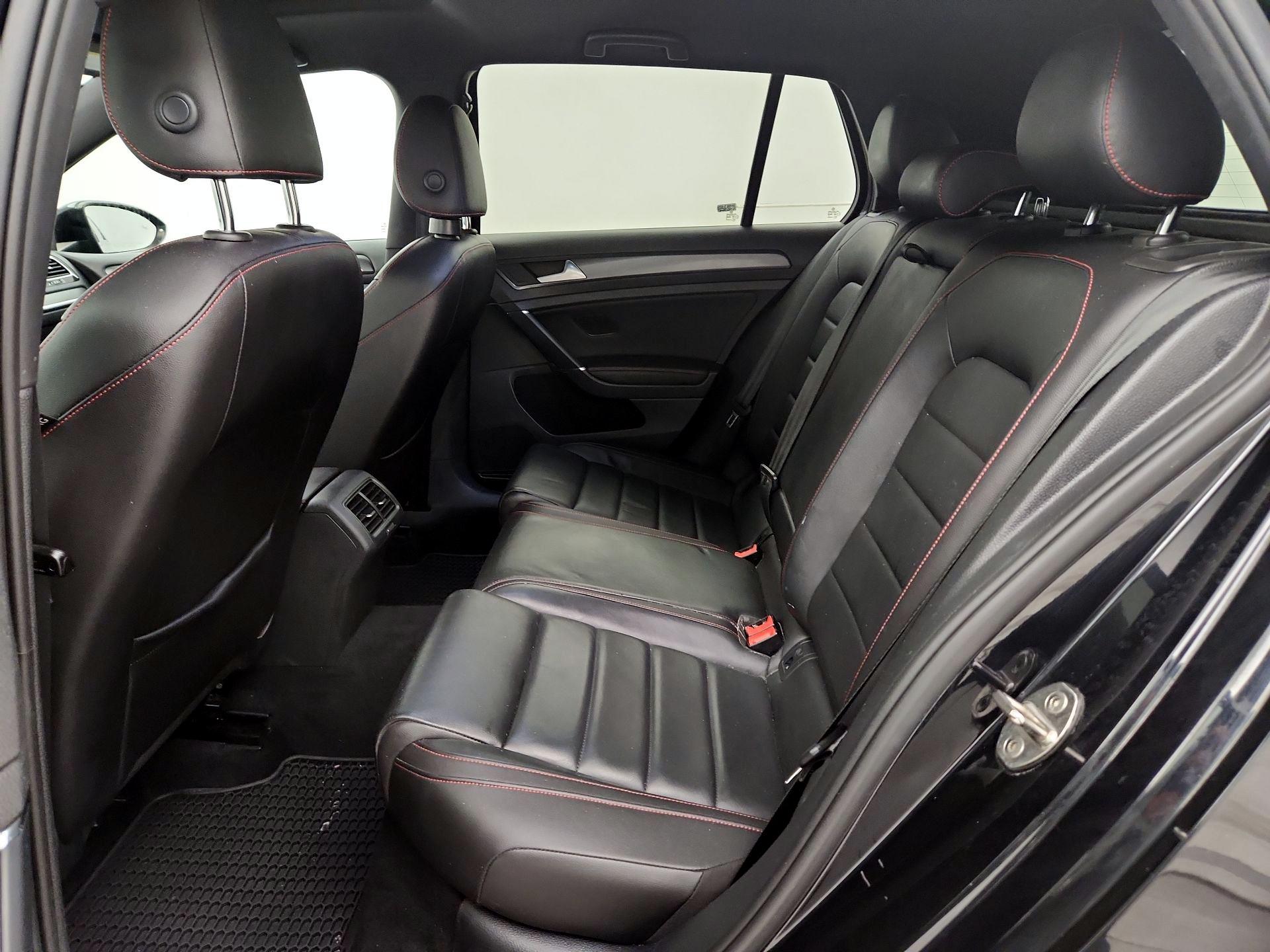 Thumbnail: 2019 Volkswagen Golf - 19