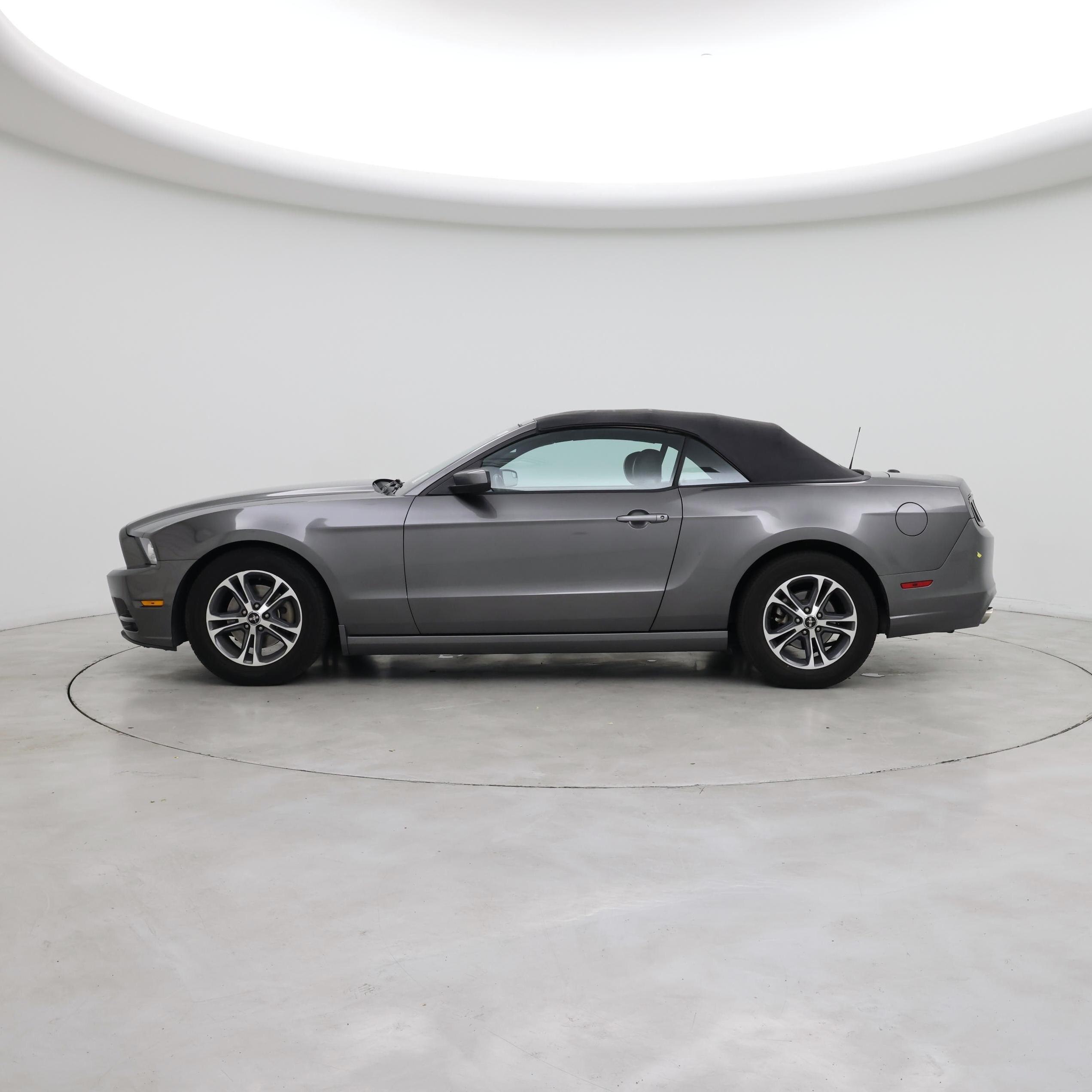 Thumbnail: 2014 Ford Mustang - 3
