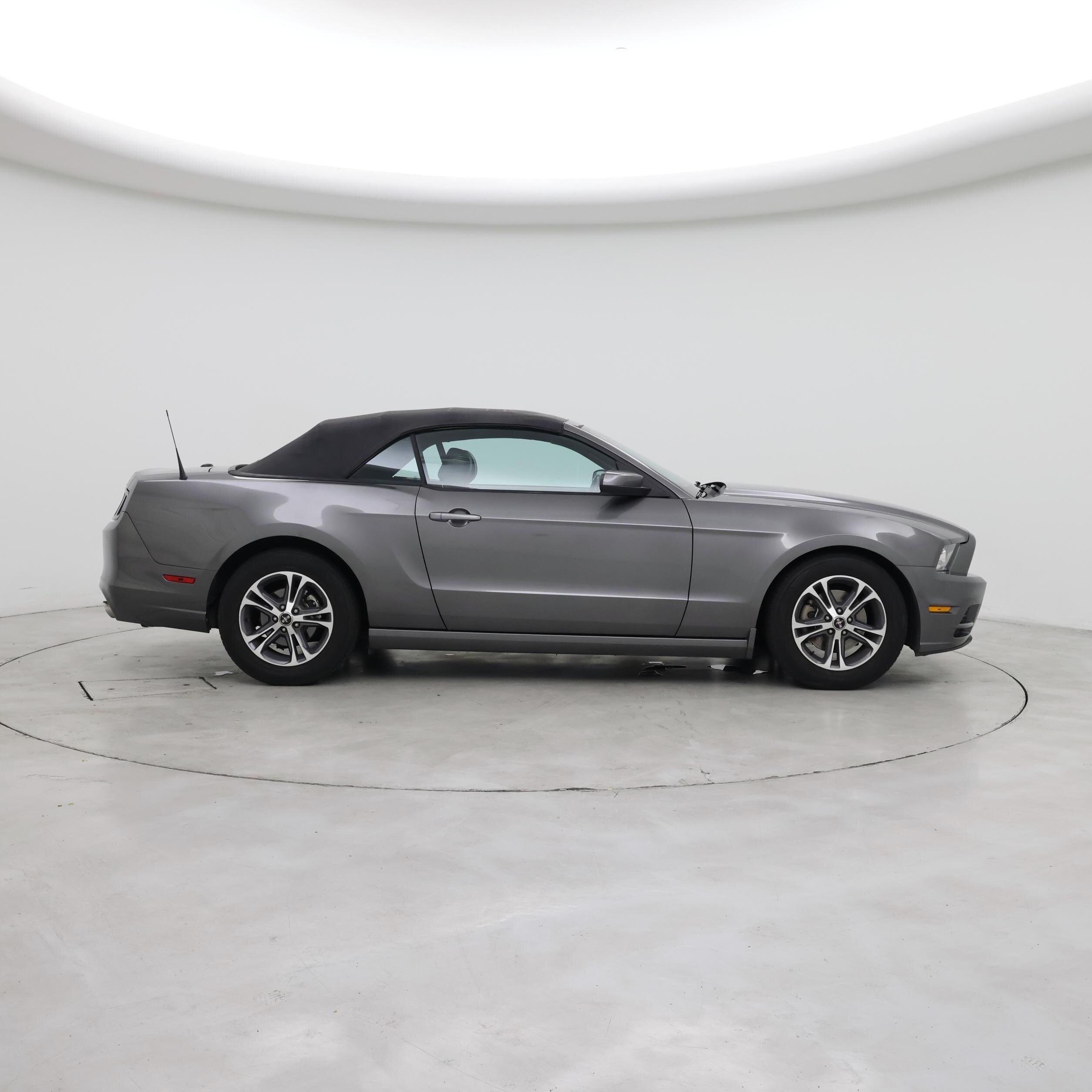 Thumbnail: 2014 Ford Mustang - 7