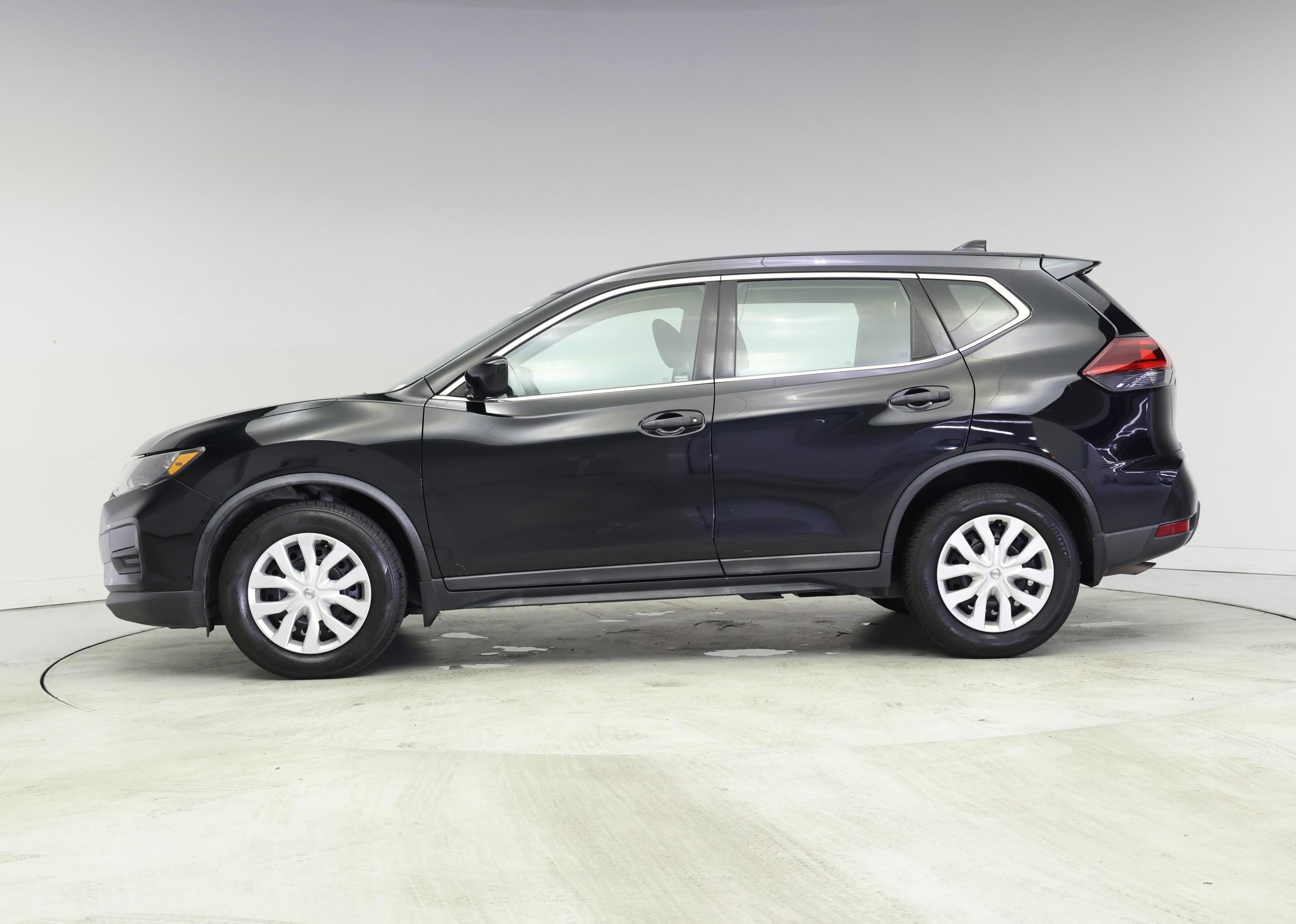 Thumbnail: 2018 Nissan Rogue - 3