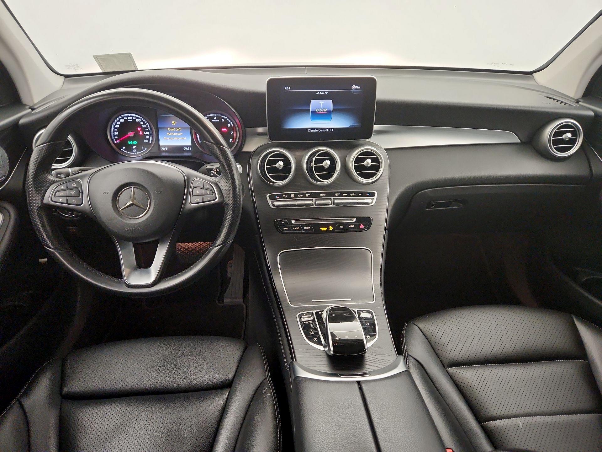 Thumbnail: 2016 Mercedes-Benz GLC - 9