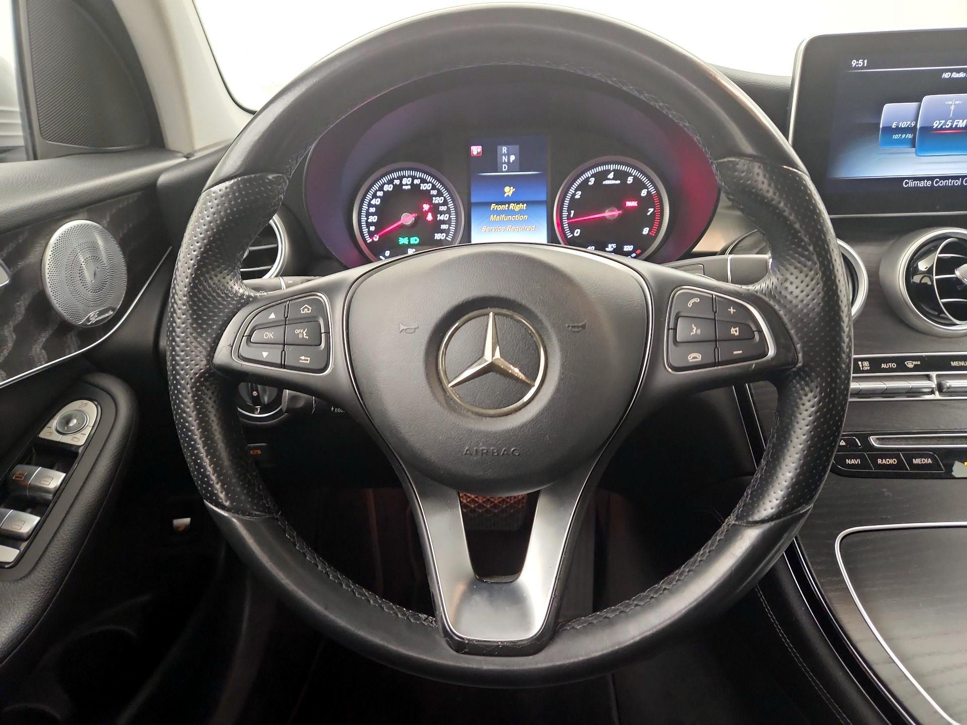 Thumbnail: 2016 Mercedes-Benz GLC - 10