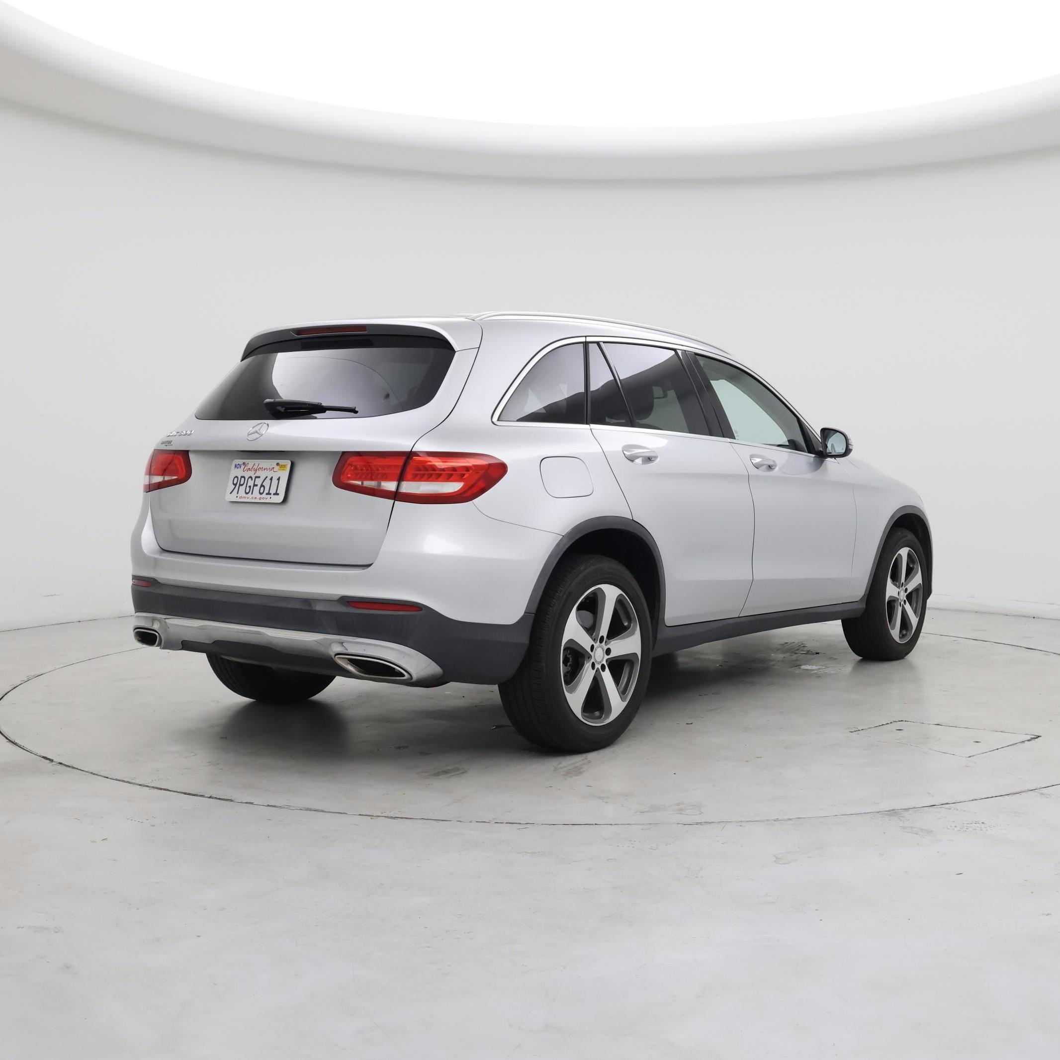 Thumbnail: 2016 Mercedes-Benz GLC - 8
